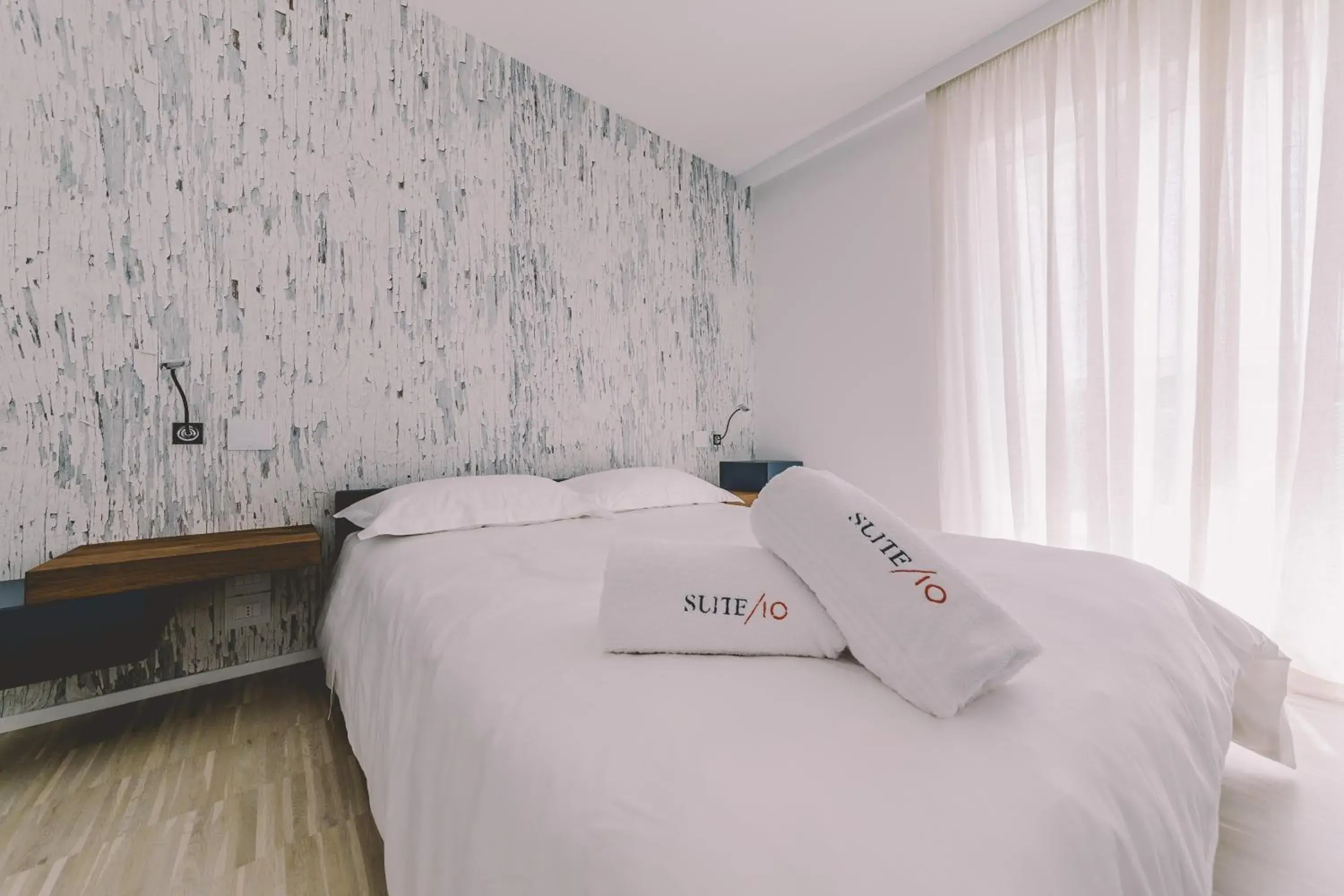 One-Bedroom Suite with Balcony in Suite 10 Home Design & Spa One-Bedroom Suite with Balcony in Suite 10 Home Design & Spa