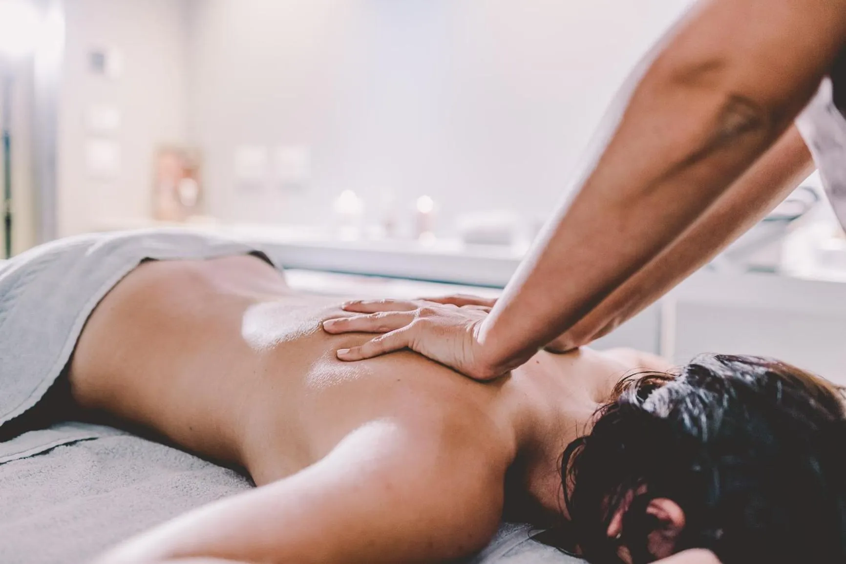 Massage in Suite 10 Home Design & Spa