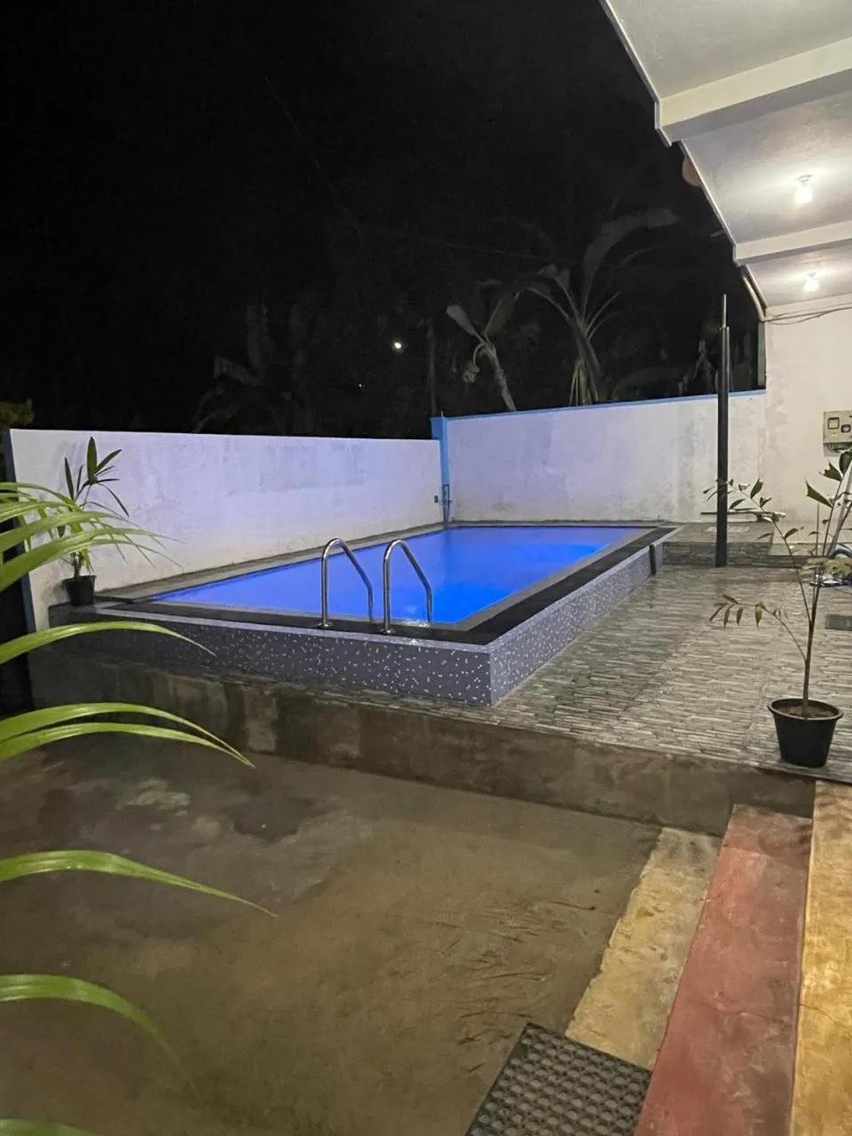 Pool view in FEEL Beach Apartments