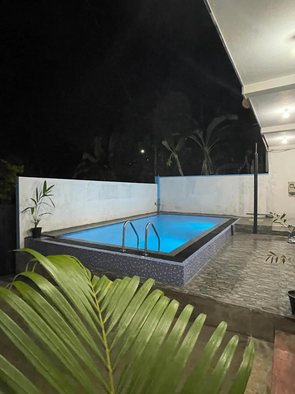 Pool view in FEEL Beach Apartments