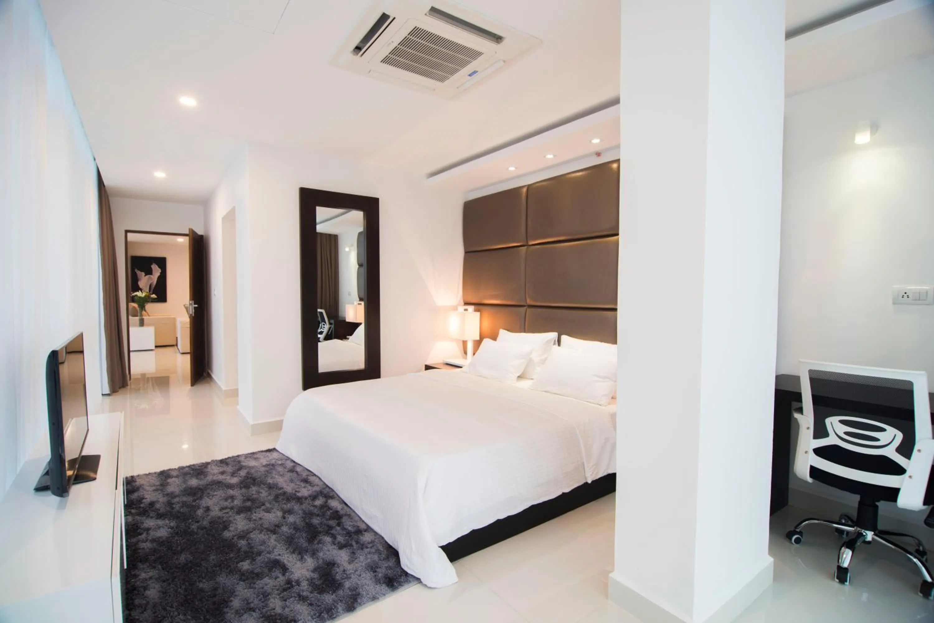 Bedroom in Platinum One Suites