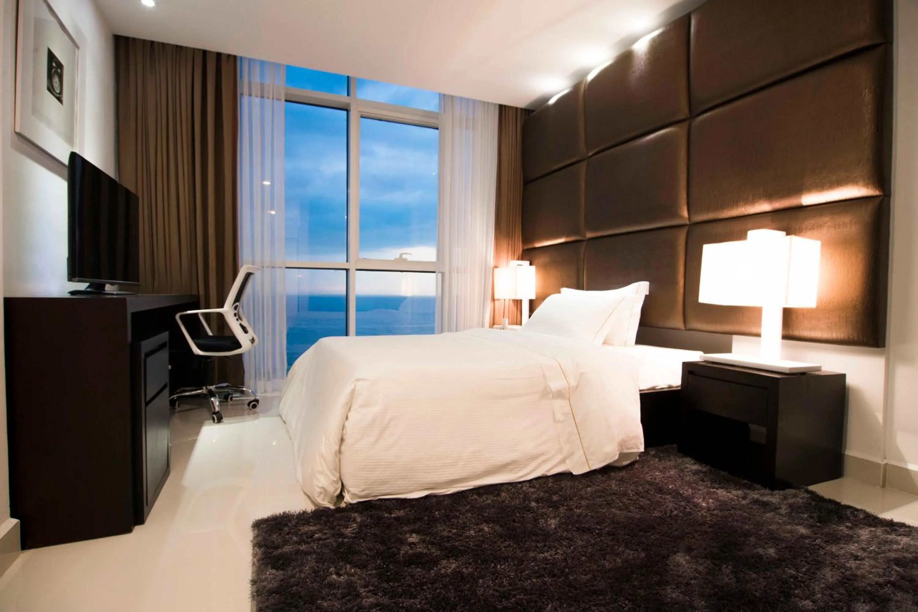 Bedroom in Platinum One Suites