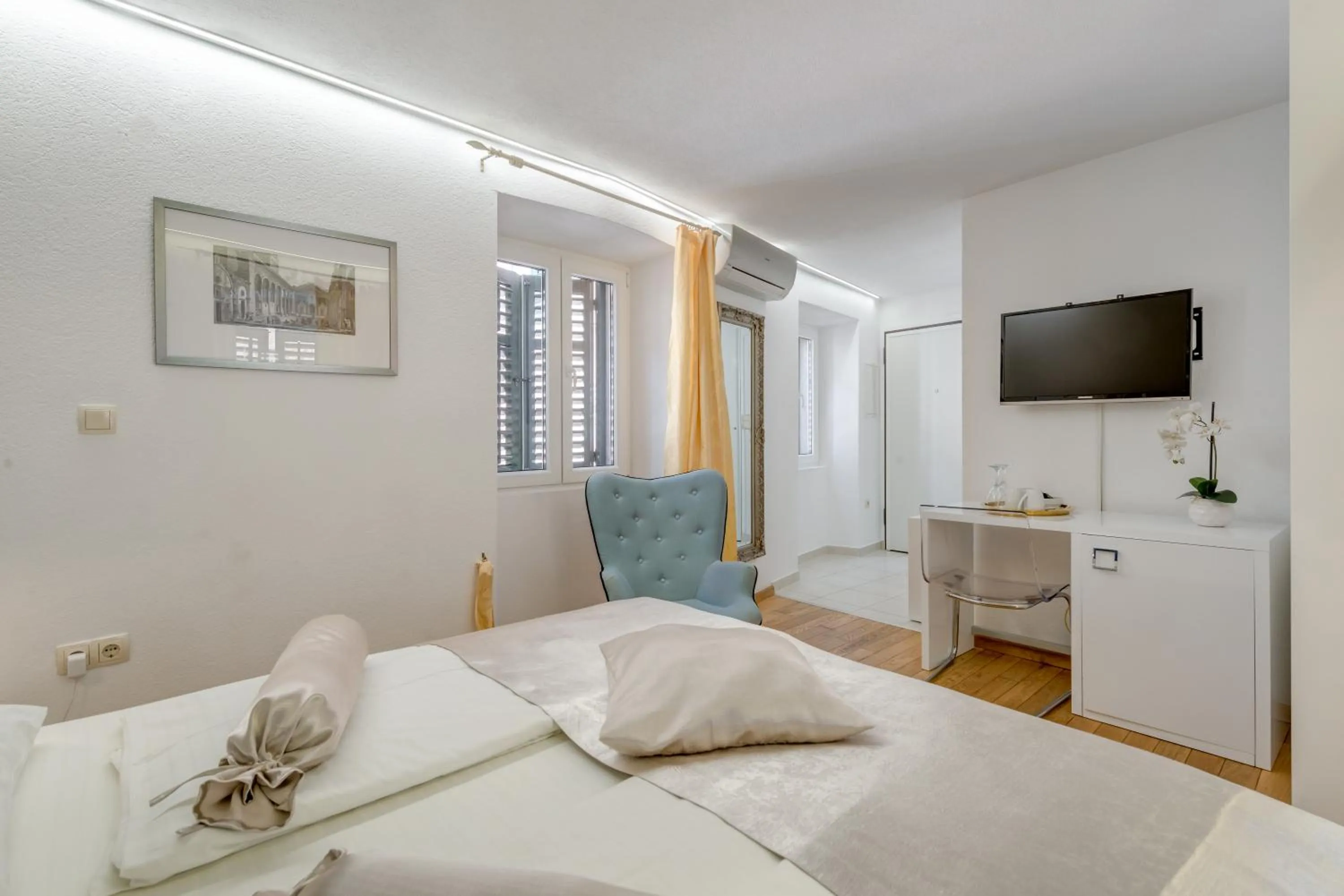 Photo of the whole room, Bed in Guesthouse Imperator