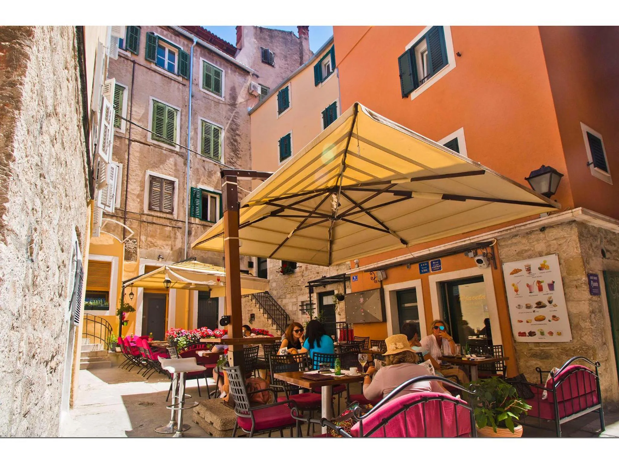 Property building in Guesthouse Imperator