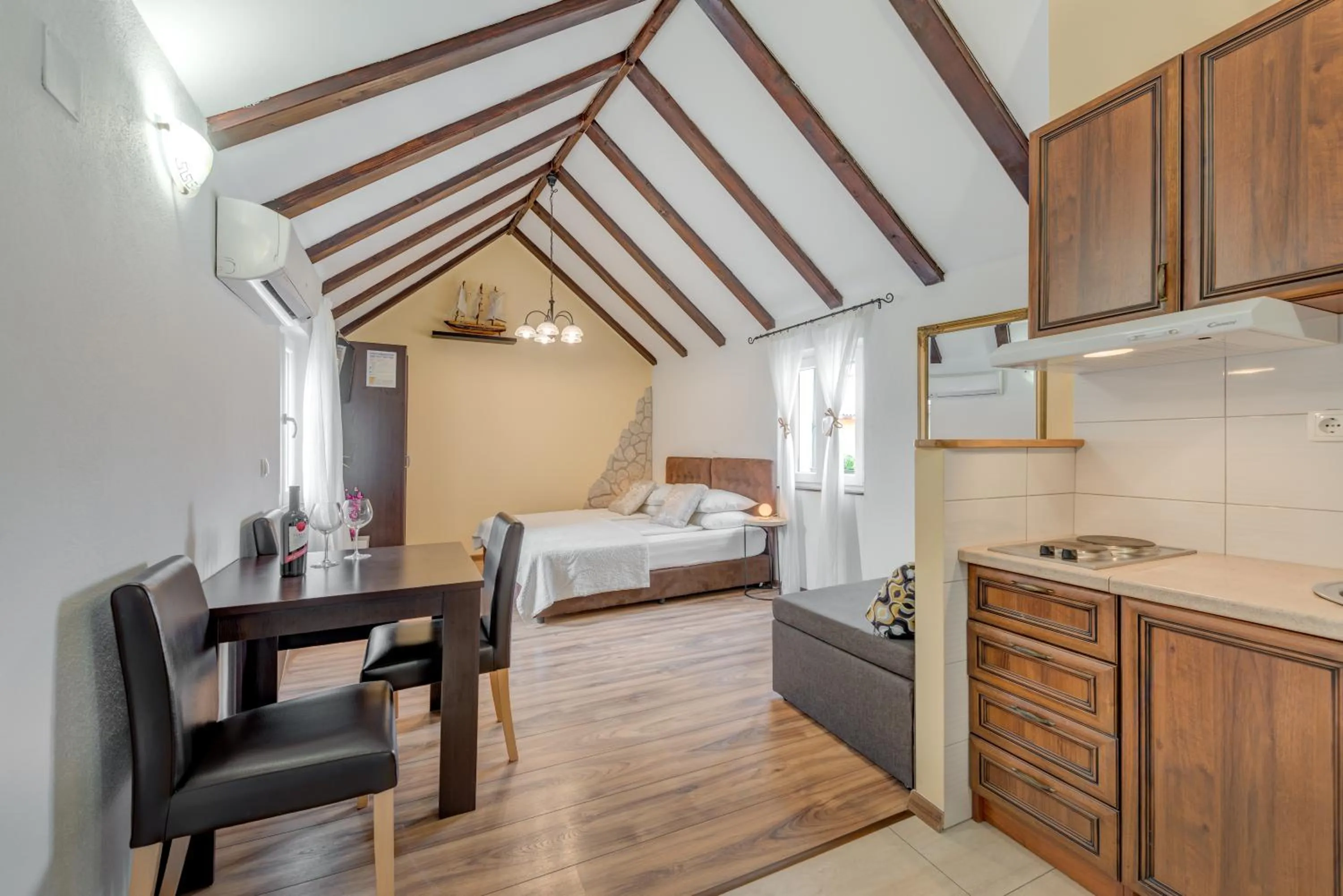 Photo of the whole room, Bed in Guesthouse Imperator