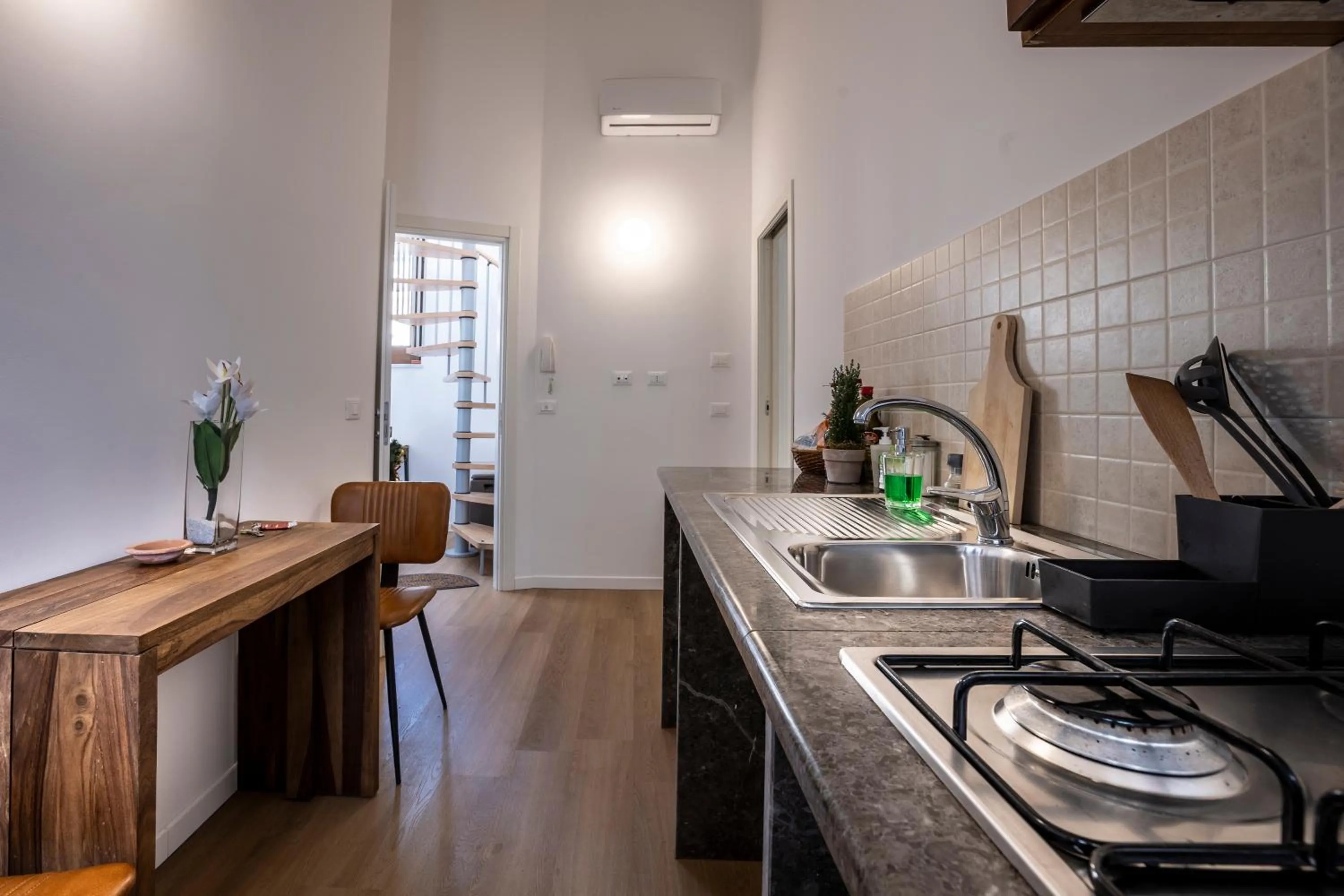 Vespri Apartments