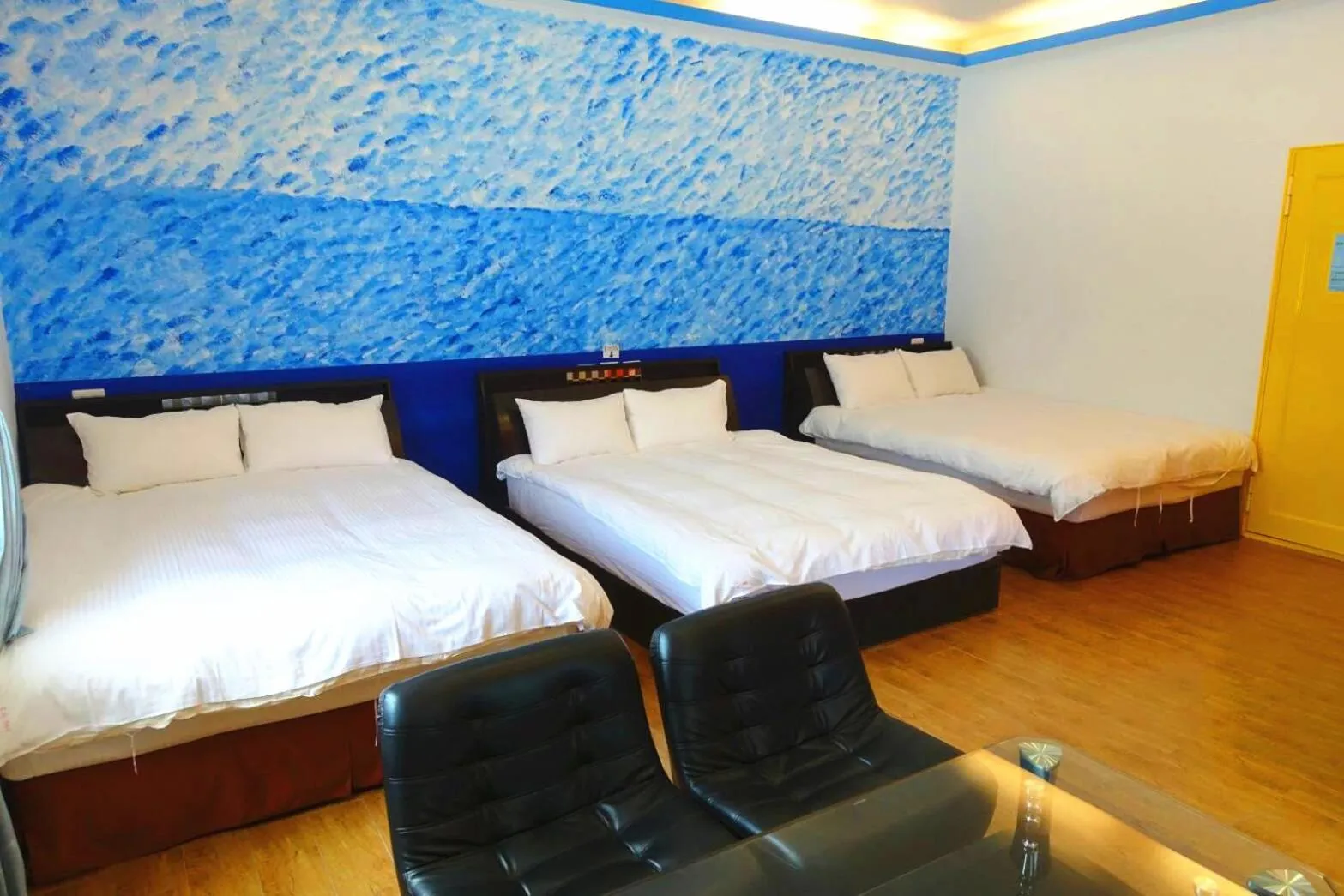 bunk bed, Bed in Star Inn 888