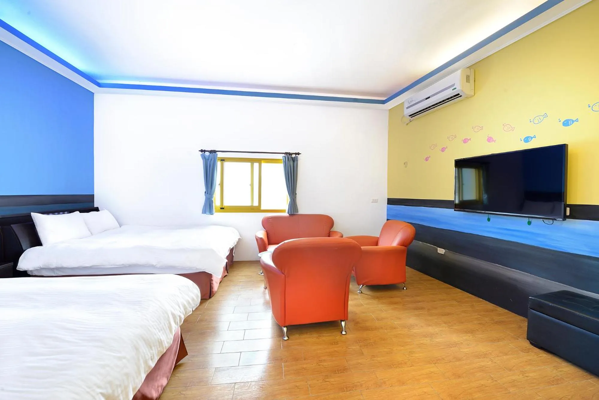 Decorative detail in Star Inn 888