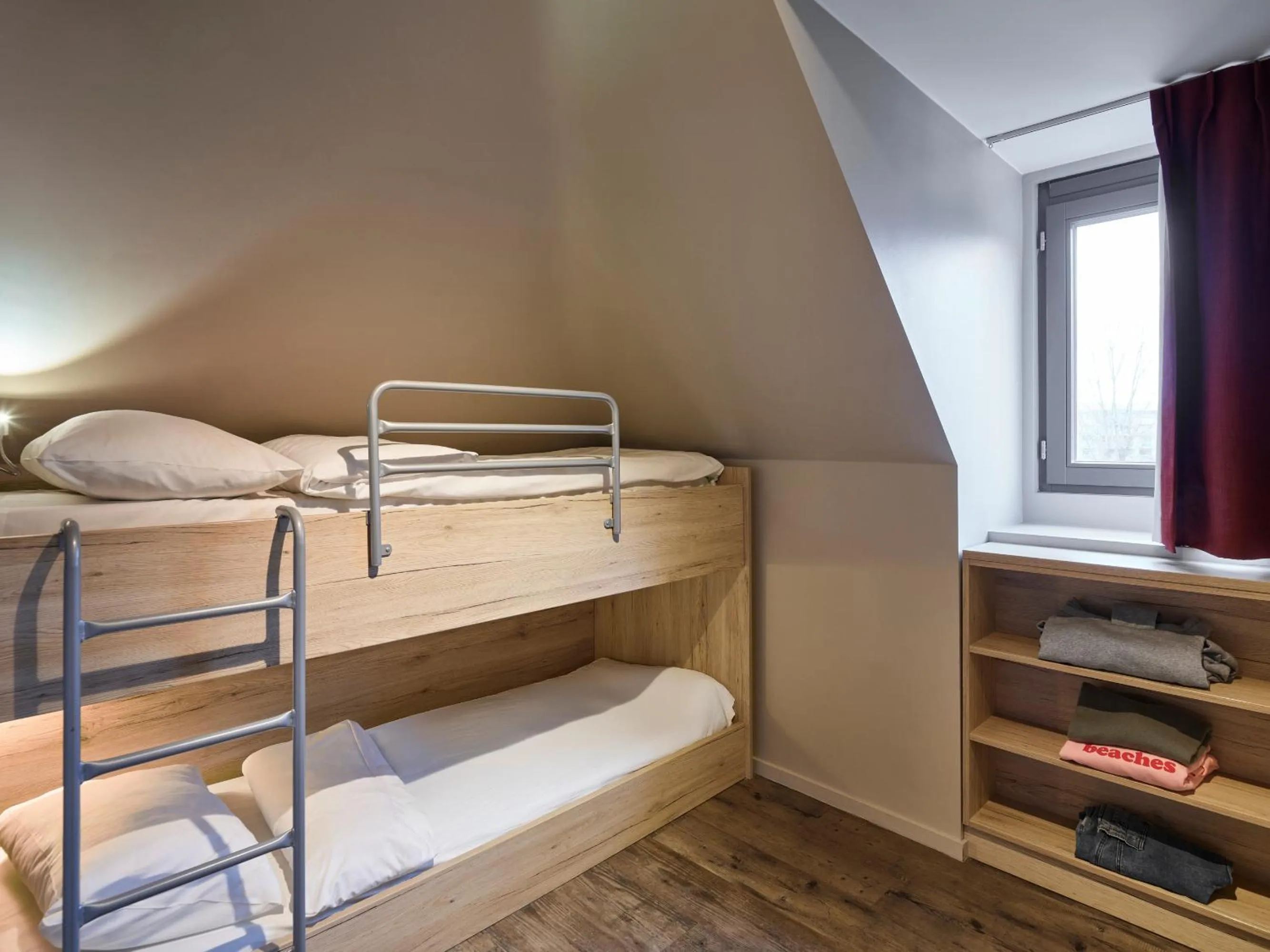 Bedroom, Bed in Holiday Suites Westende - Middelkerke