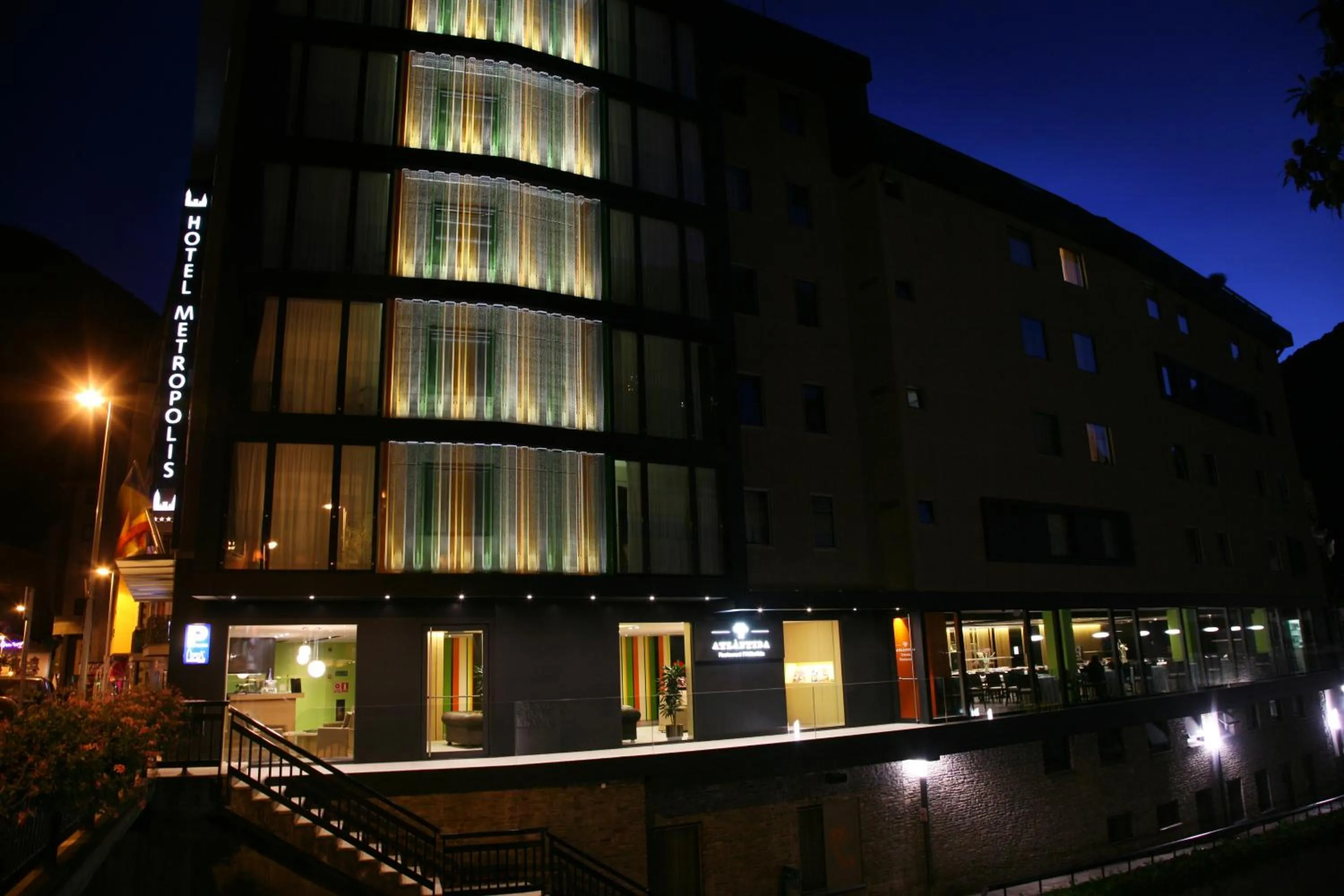 Property building in Hotel Metropolis