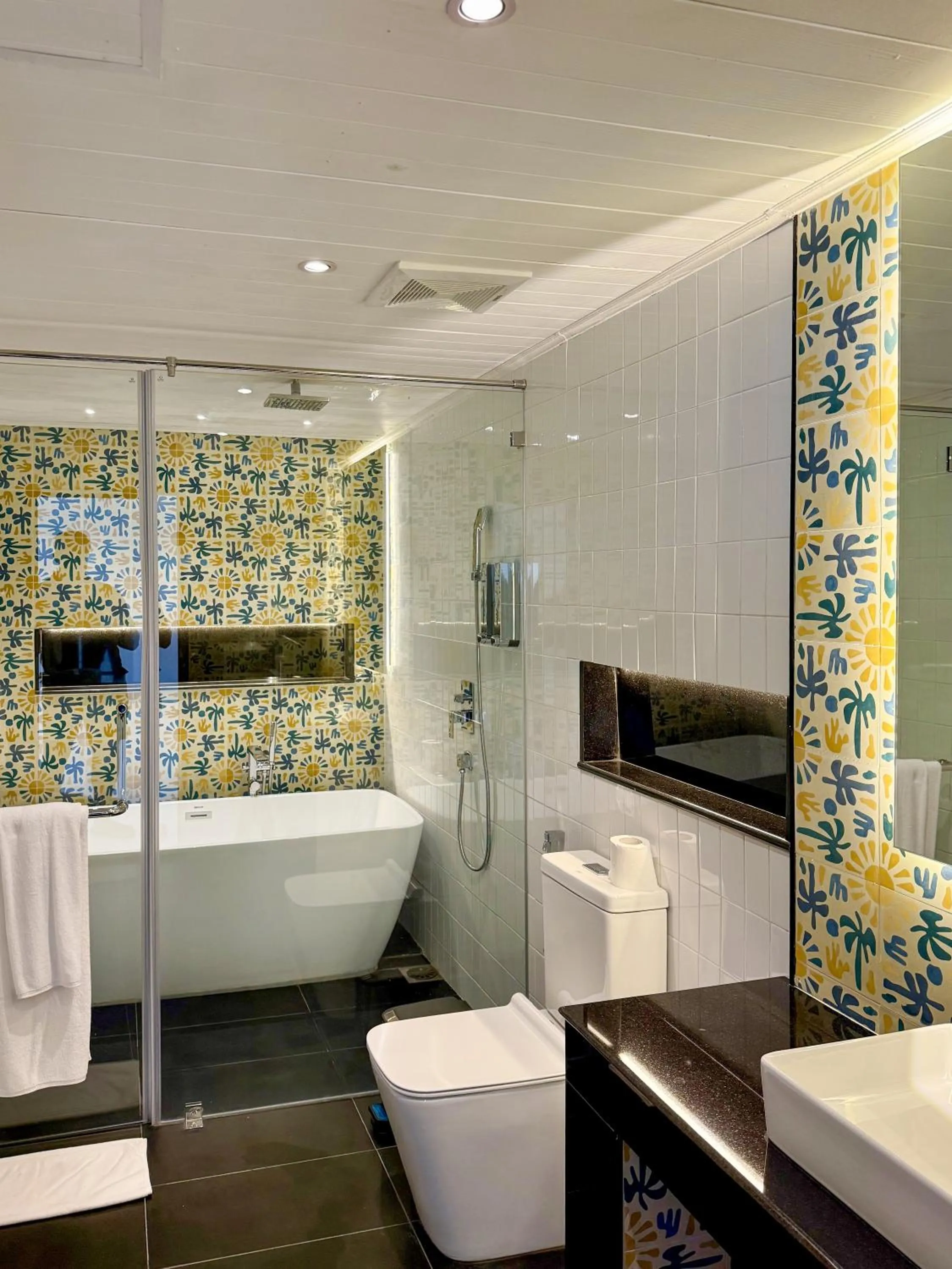 South Lake Resort Koggala