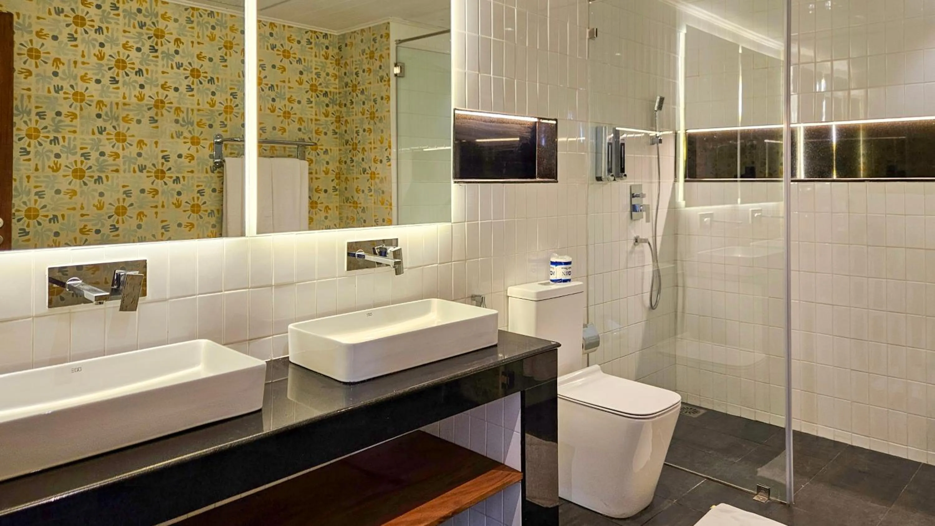 South Lake Resort Koggala