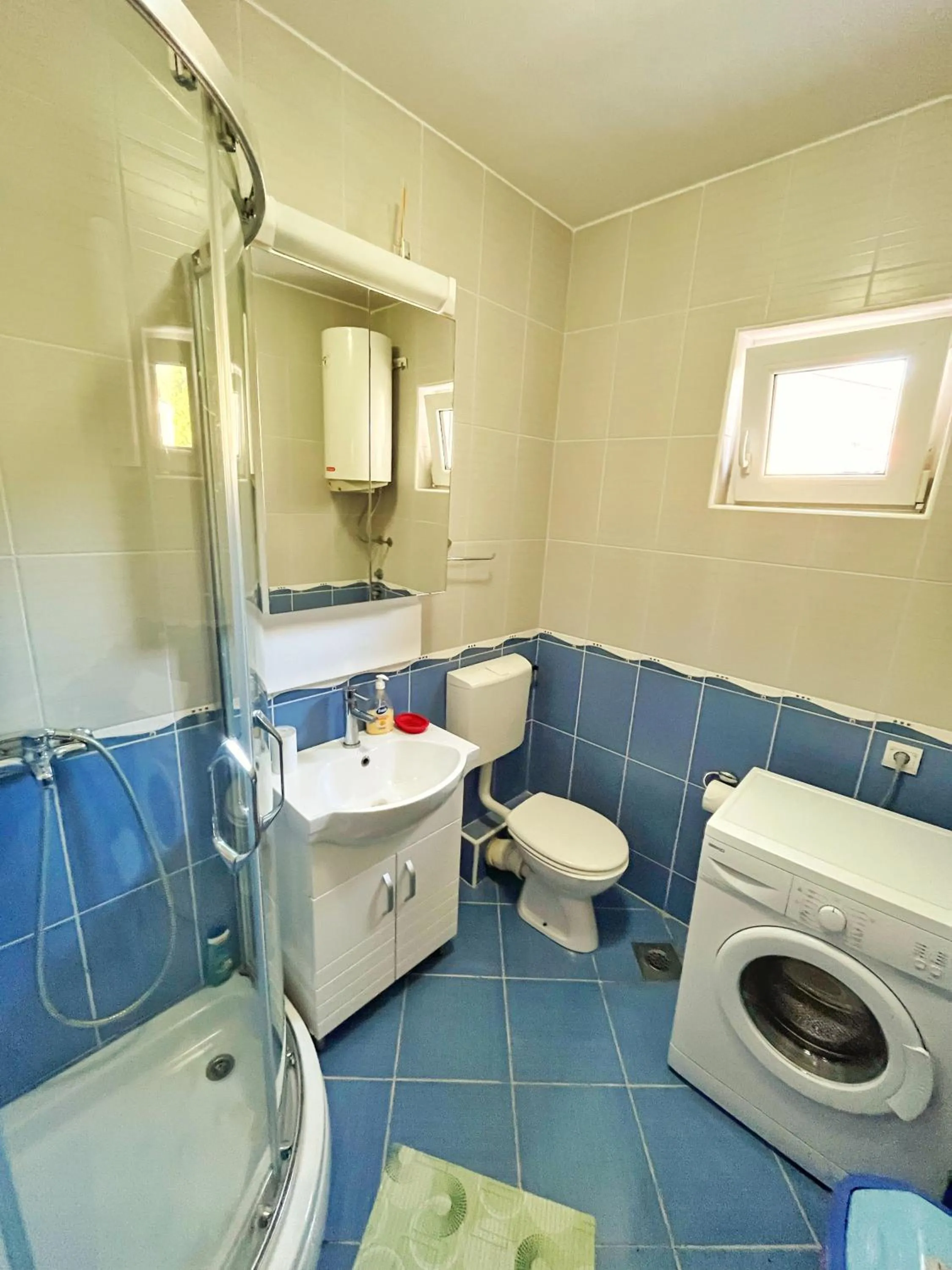 Shower in Apartments Dosljak