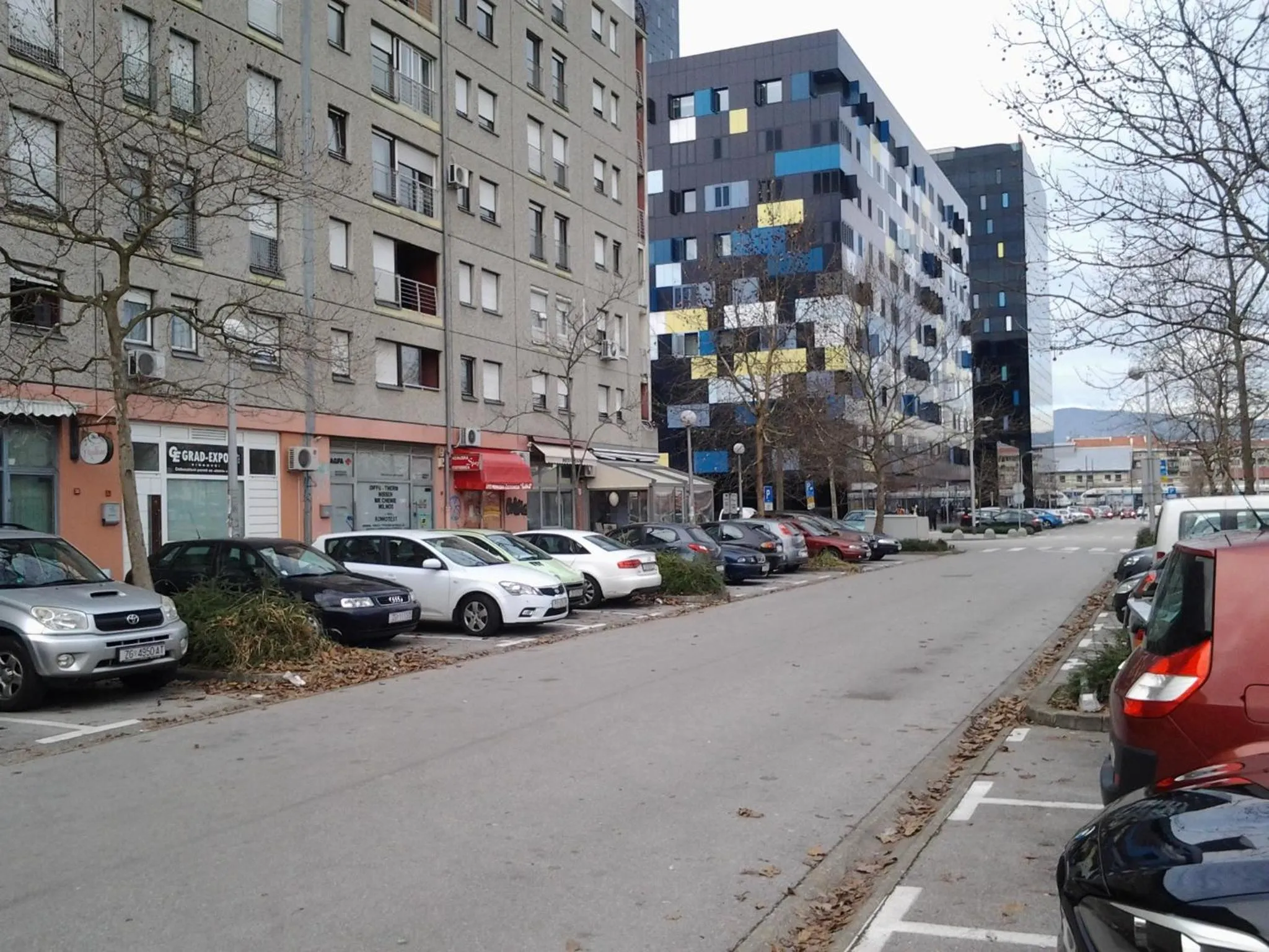 Property building in Apartment Karlos