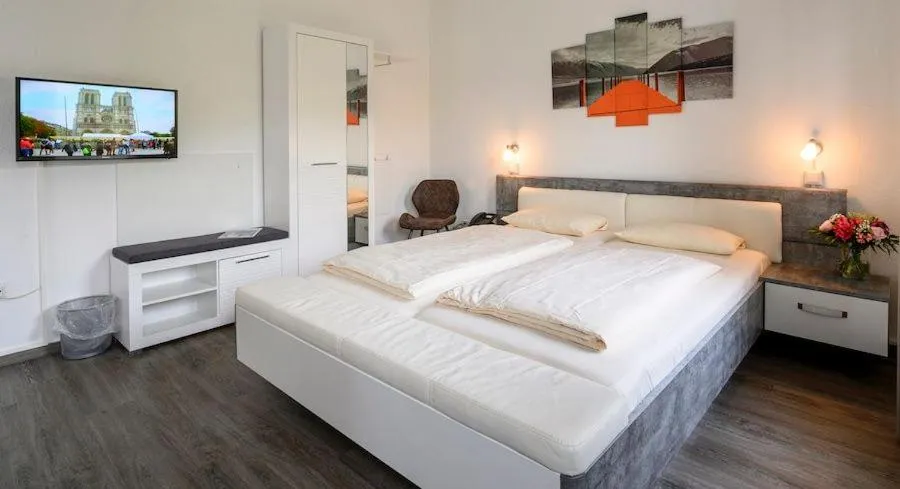 Photo of the whole room, Bed in Hotel Krone