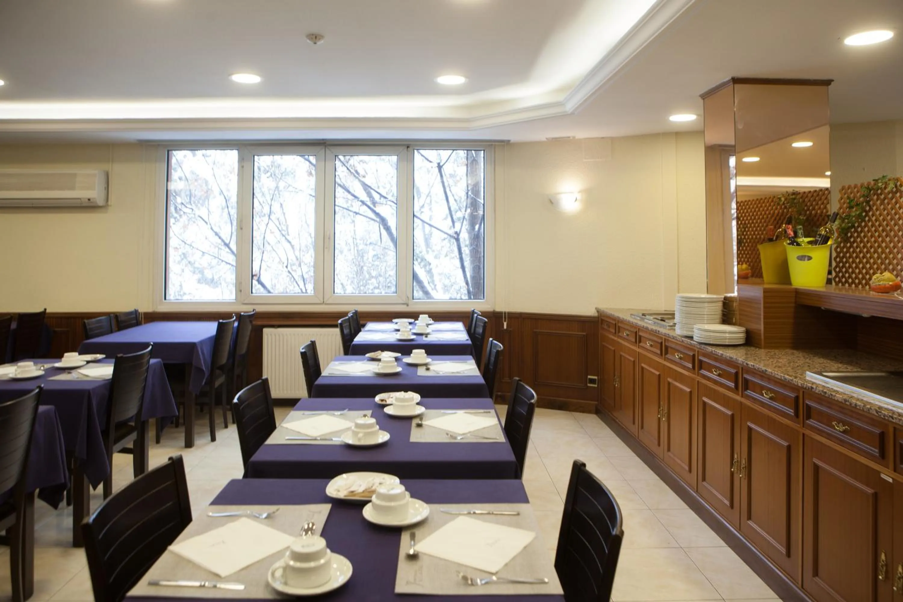 Restaurant/places to eat in Insitu Eurotel Andorra