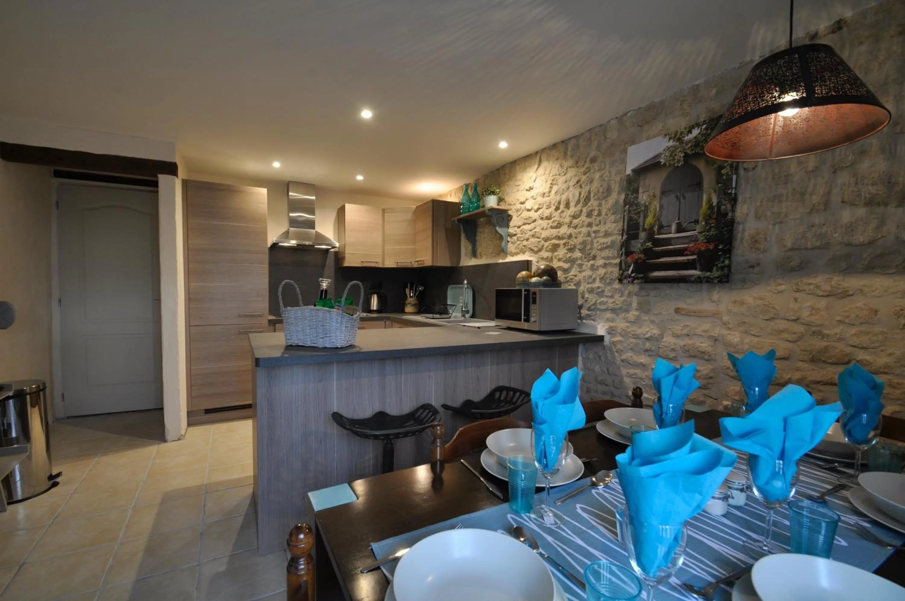 Property building in Chez Fins Bois