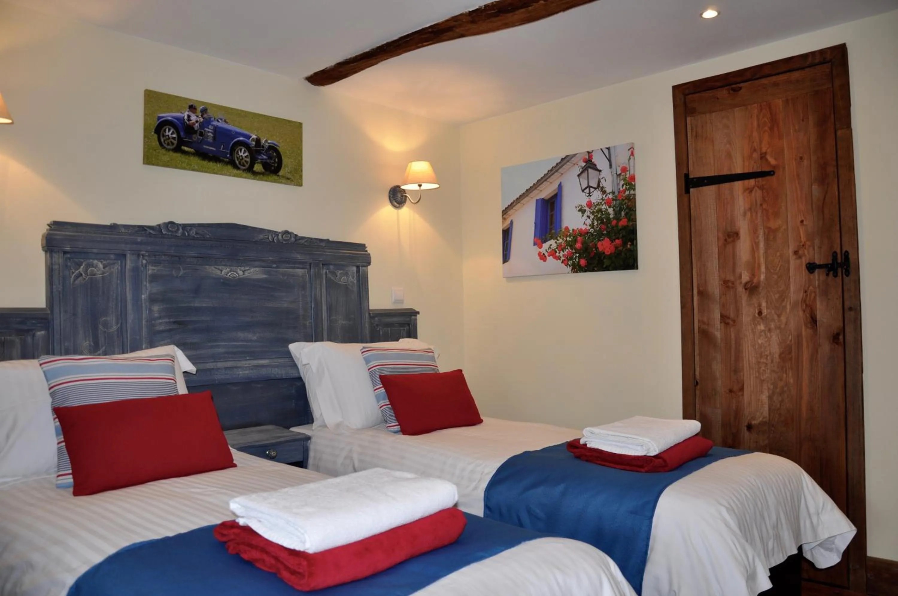 Bedroom, Bed in Chez Fins Bois