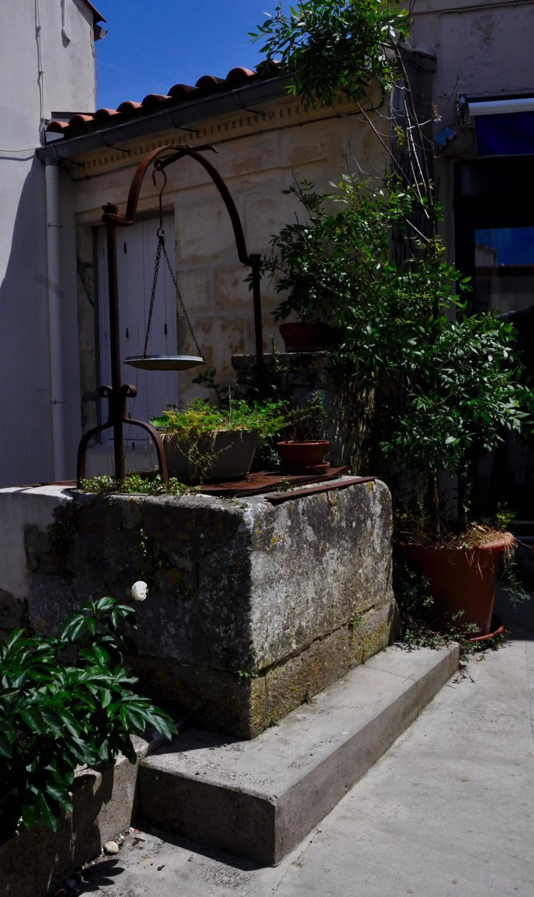 Property building in Chez Fins Bois