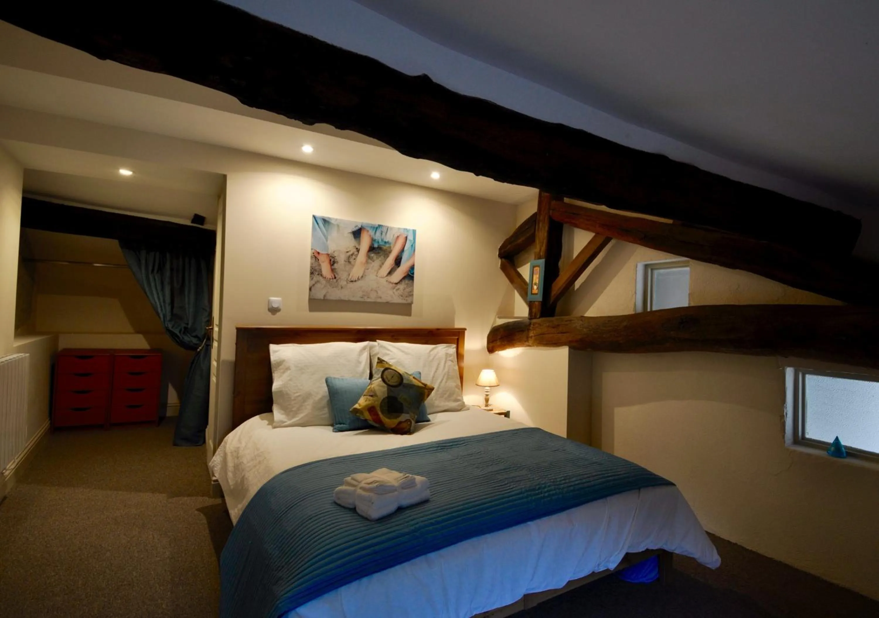 Bedroom, Bed in Chez Fins Bois