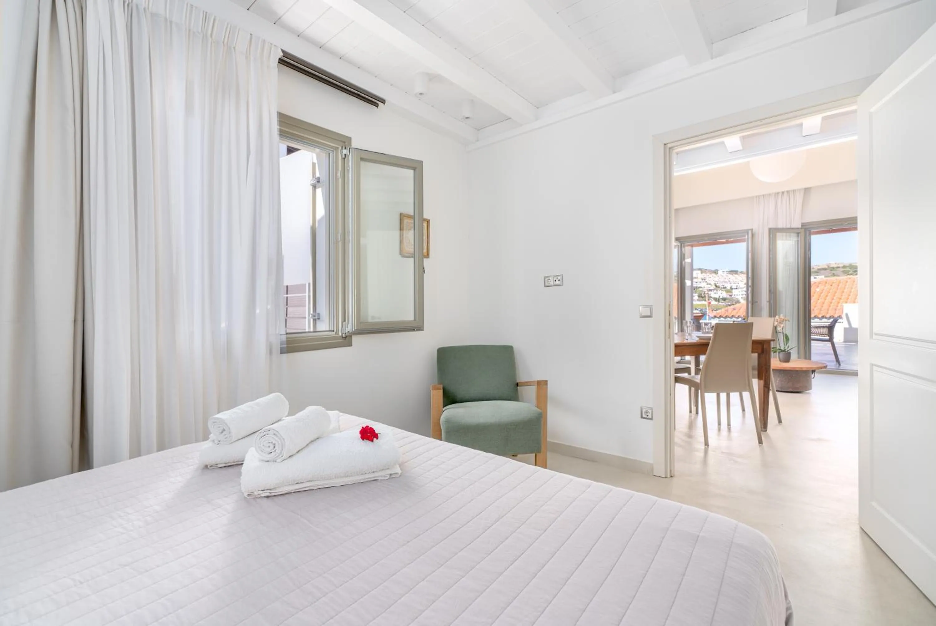 Photo of the whole room, Bed in Belvedere Andros