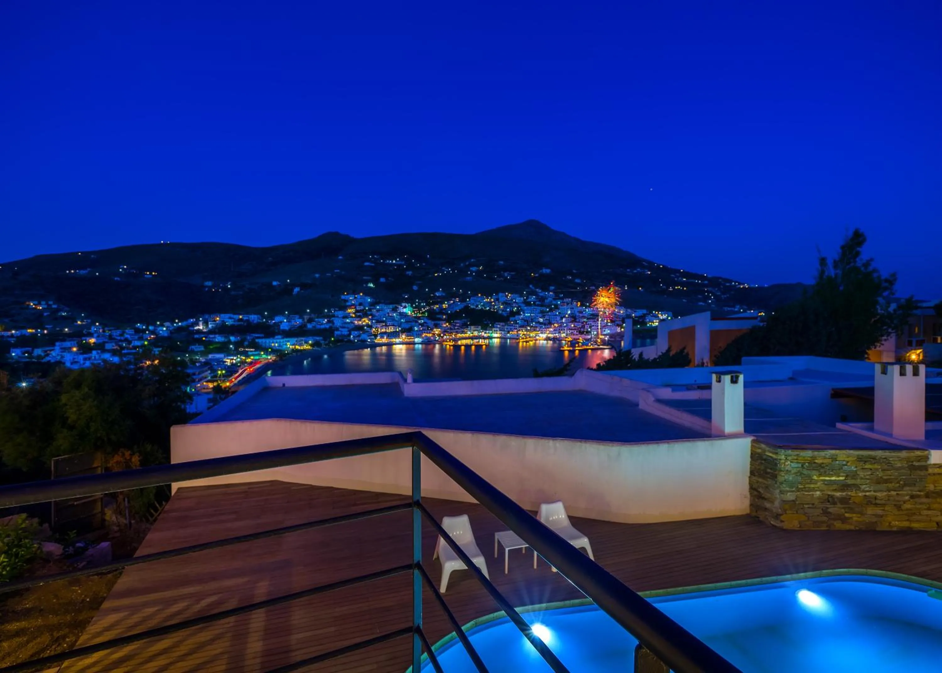 Property building in Belvedere Andros