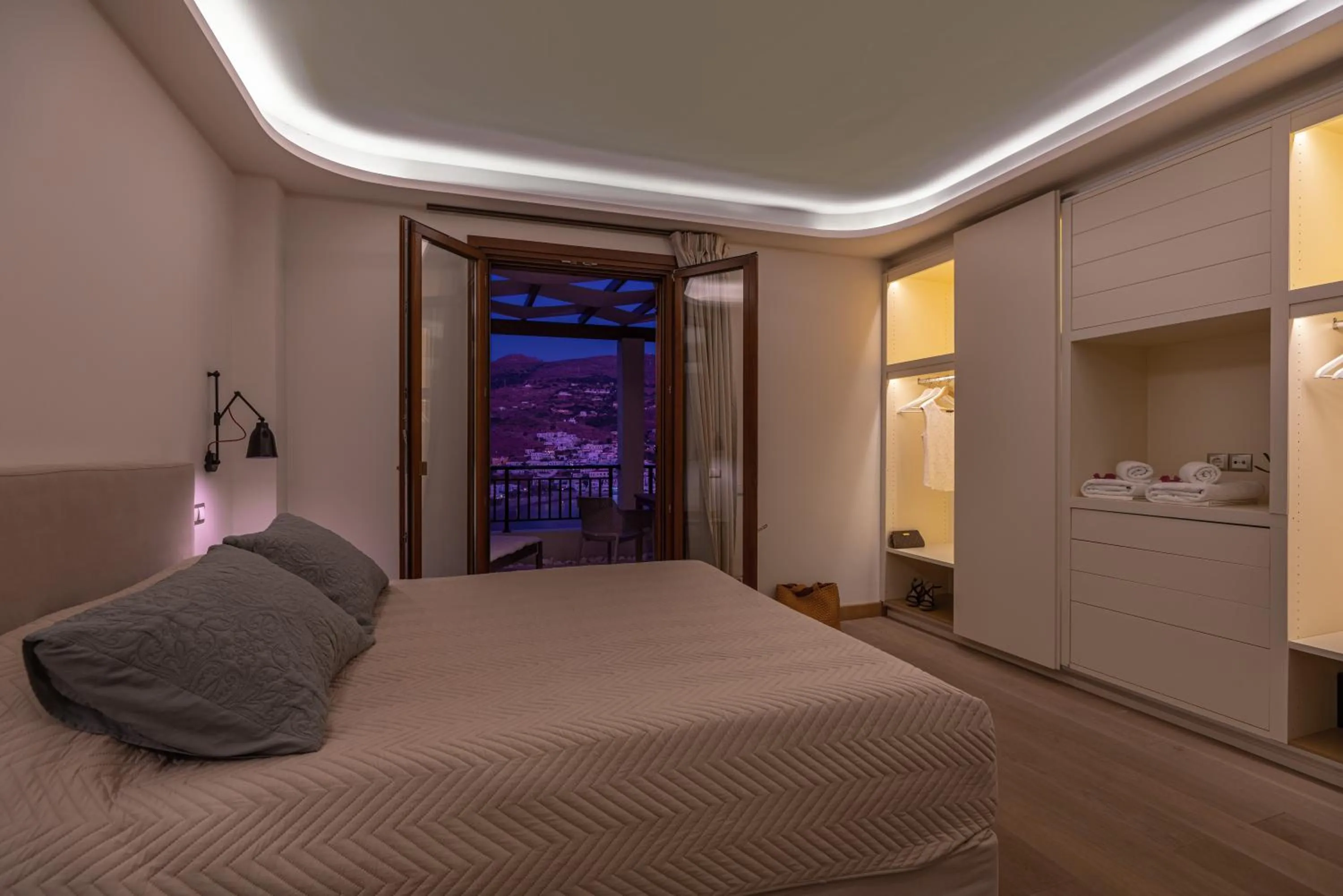 Bedroom, Bed in Belvedere Andros