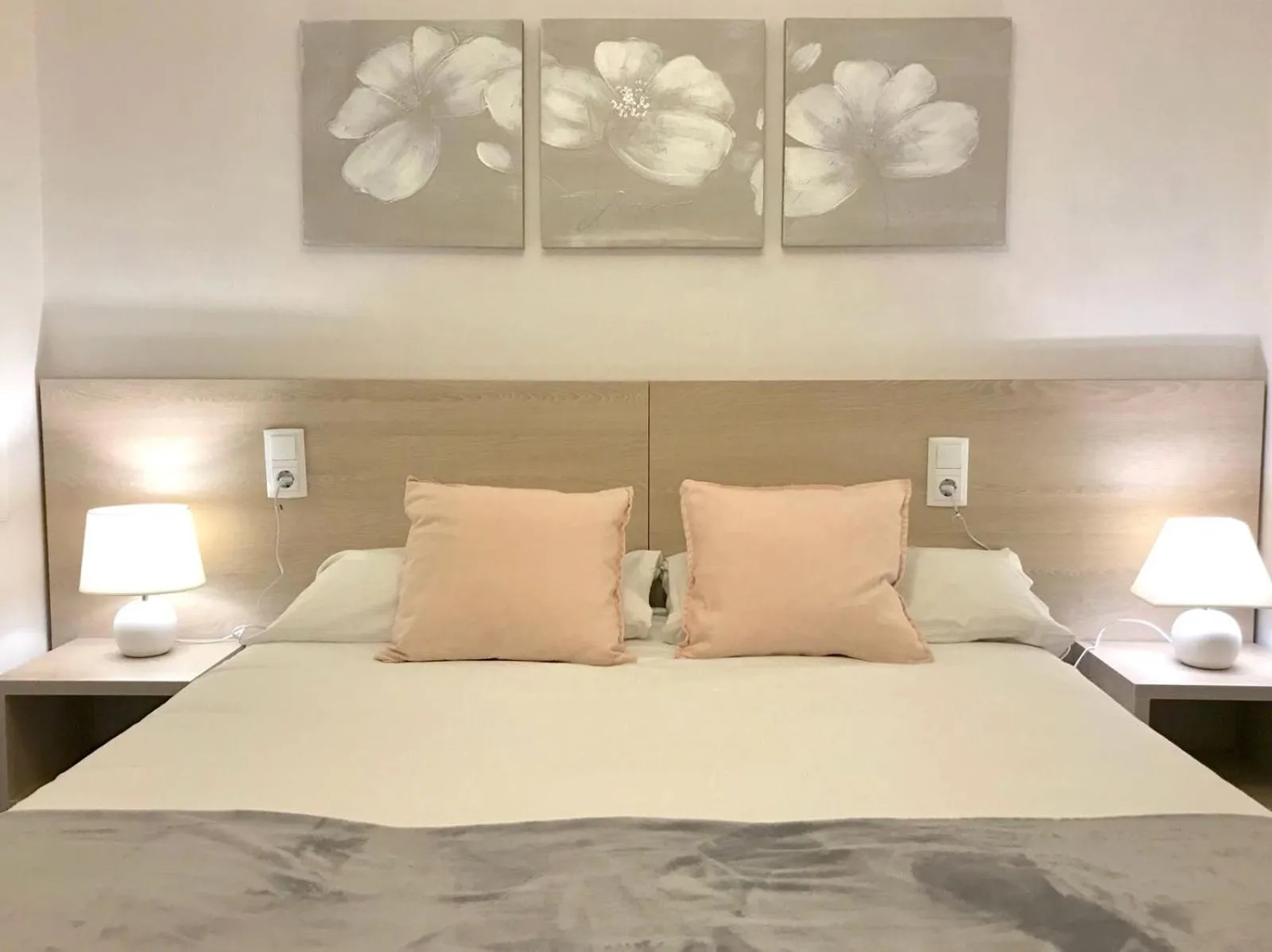 Bedroom, Bed in Suite Place Barcelona Còrsega