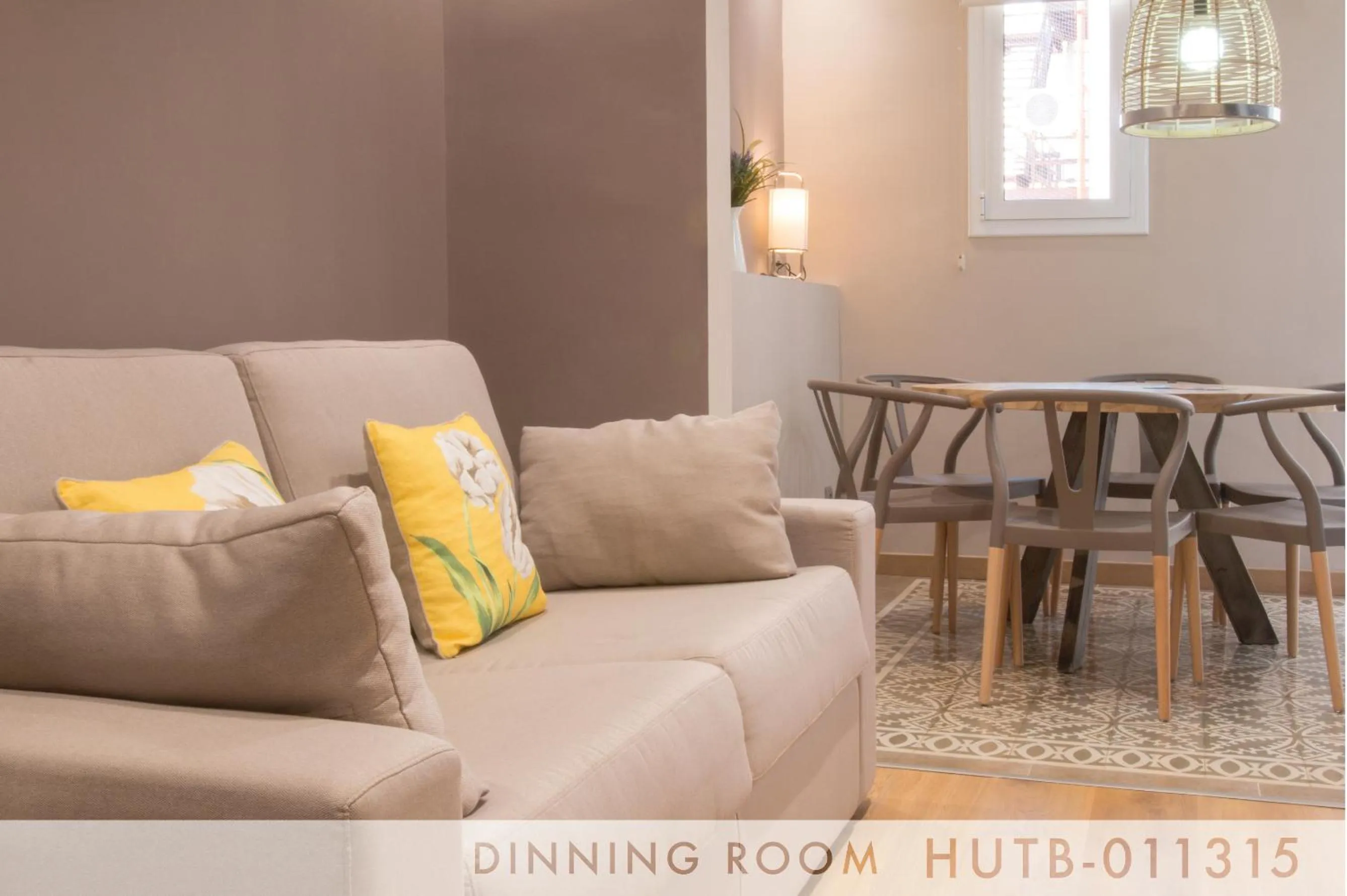 Living room in Suite Place Barcelona Còrsega