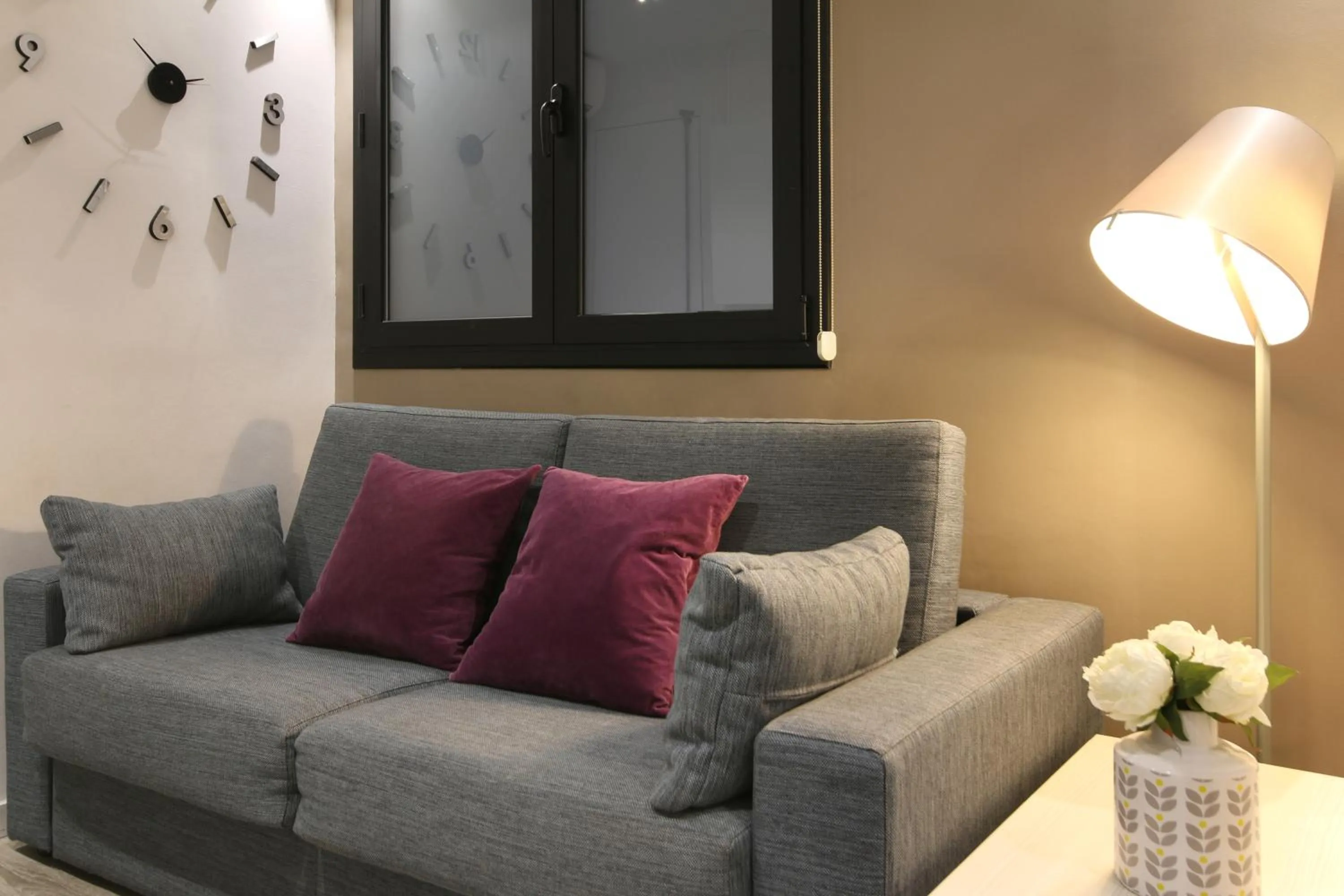 Living room in Suite Place Barcelona Còrsega