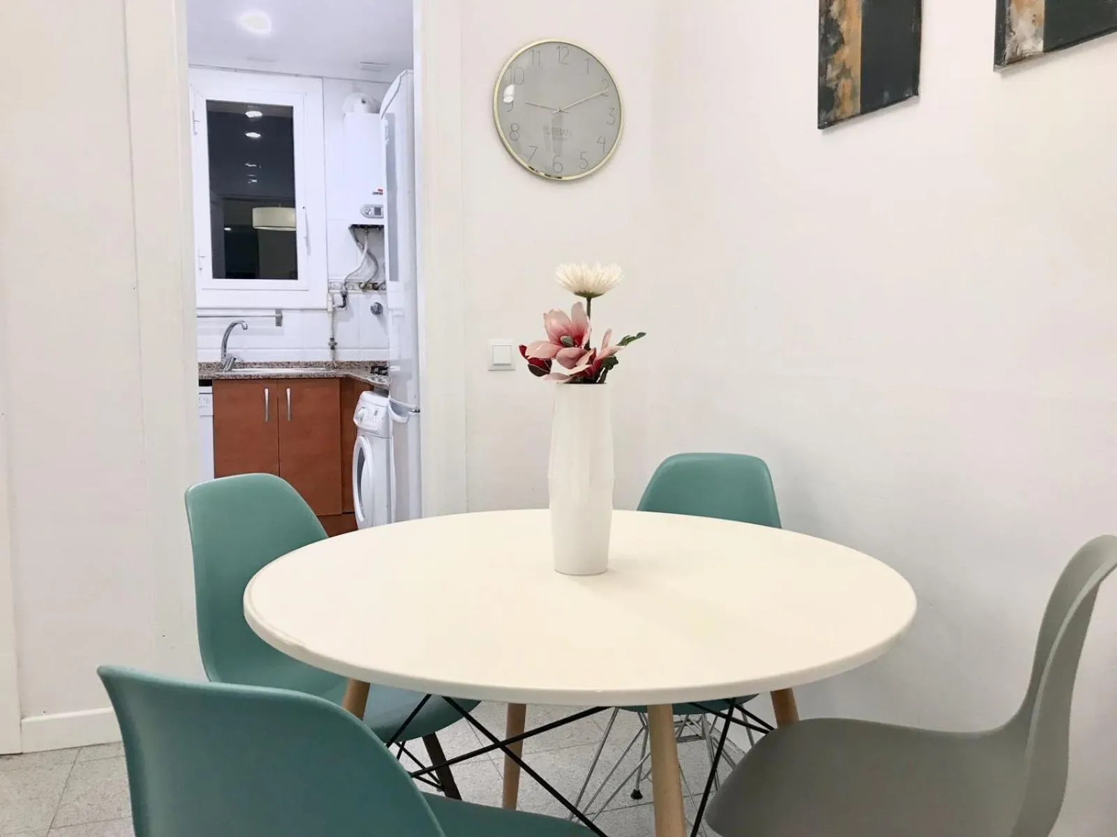 Kitchen or kitchenette in Suite Place Barcelona Còrsega