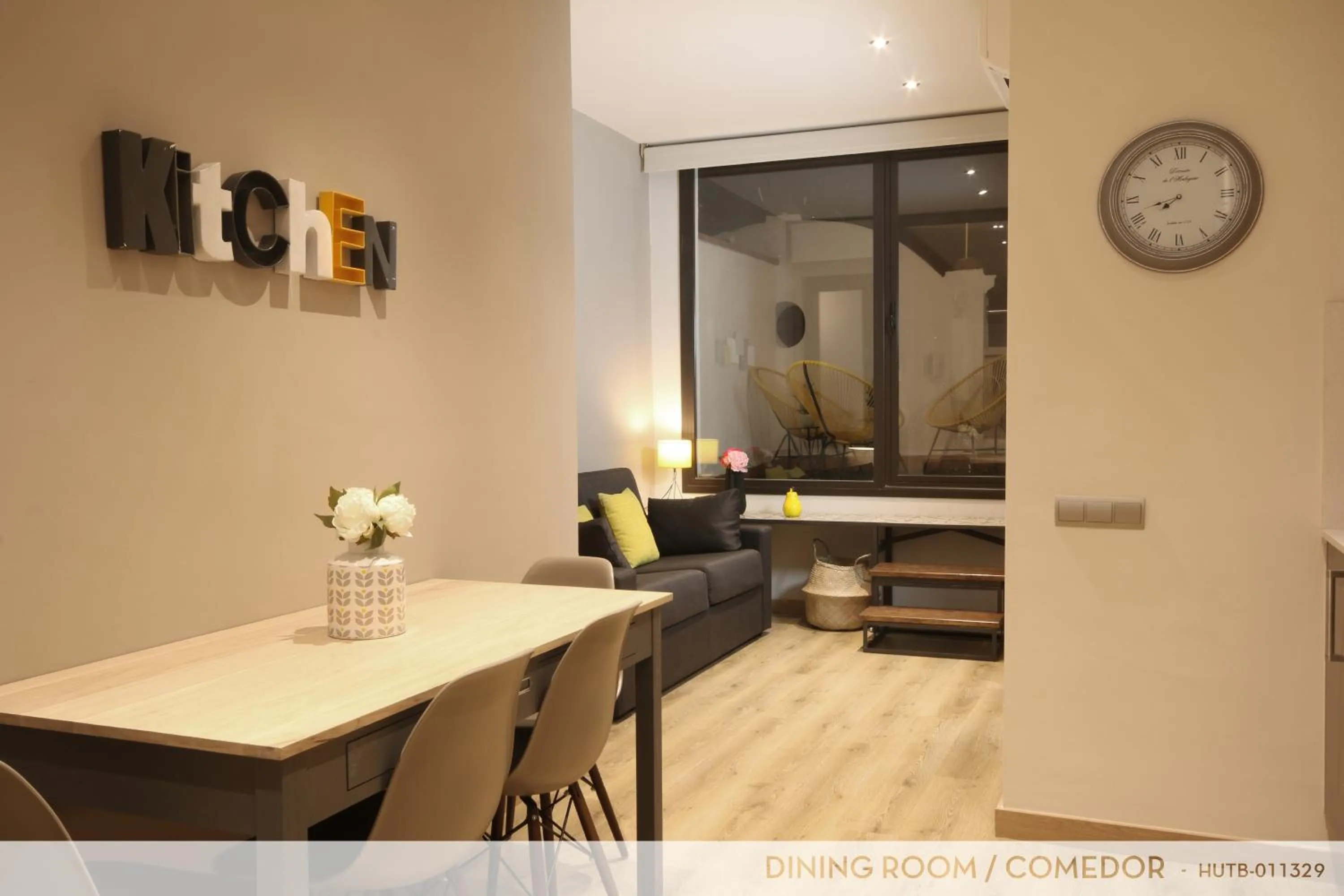 Living room in Suite Place Barcelona Còrsega