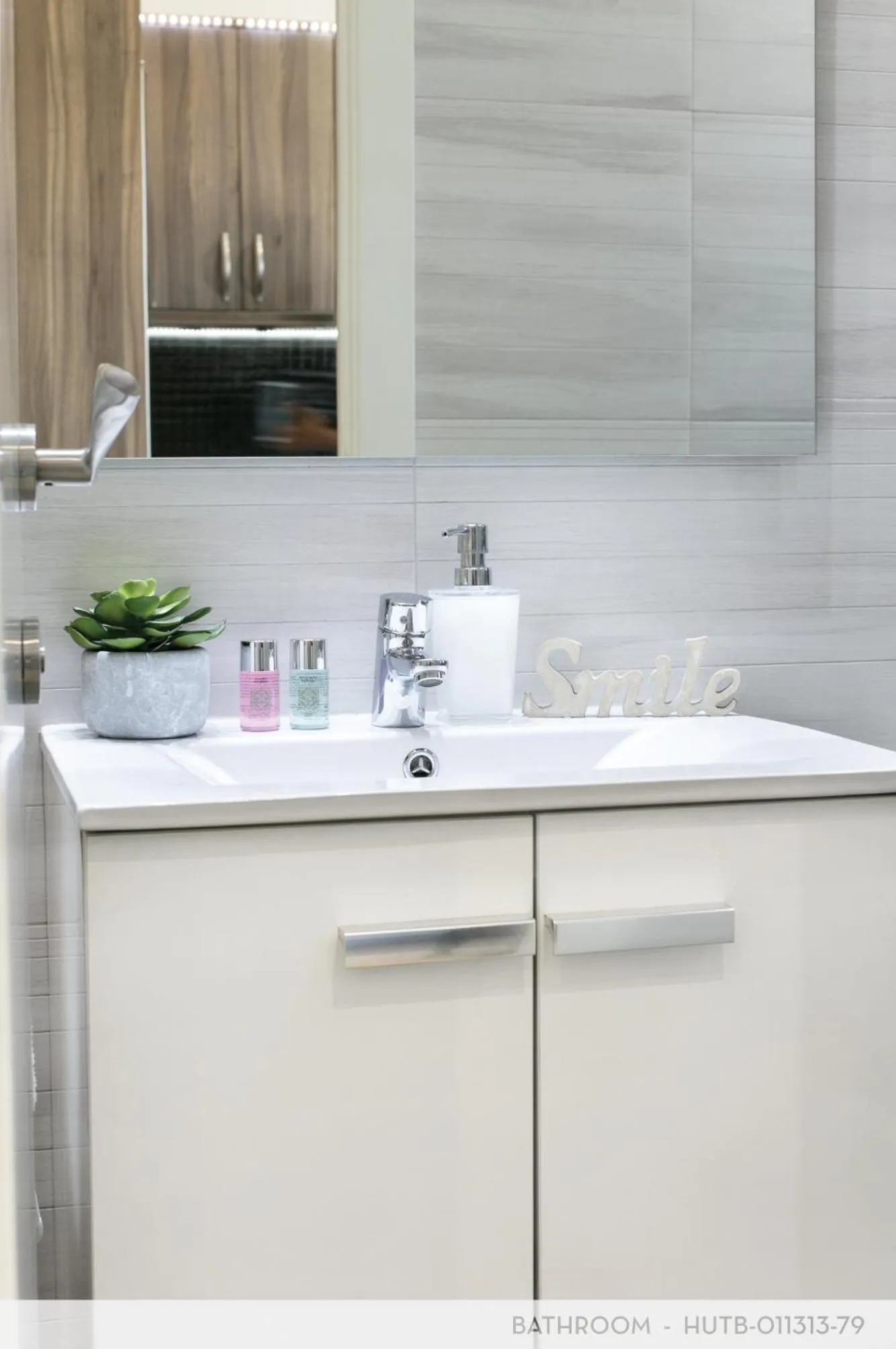 Bathroom in Suite Place Barcelona Còrsega