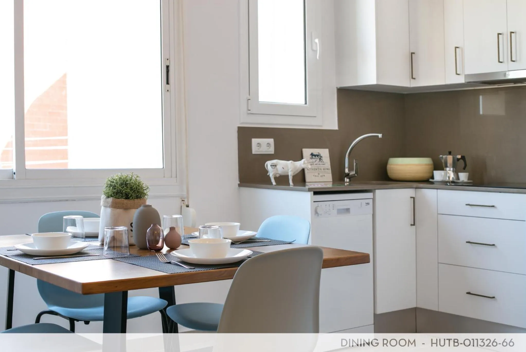 Kitchen or kitchenette in Suite Place Barcelona Còrsega