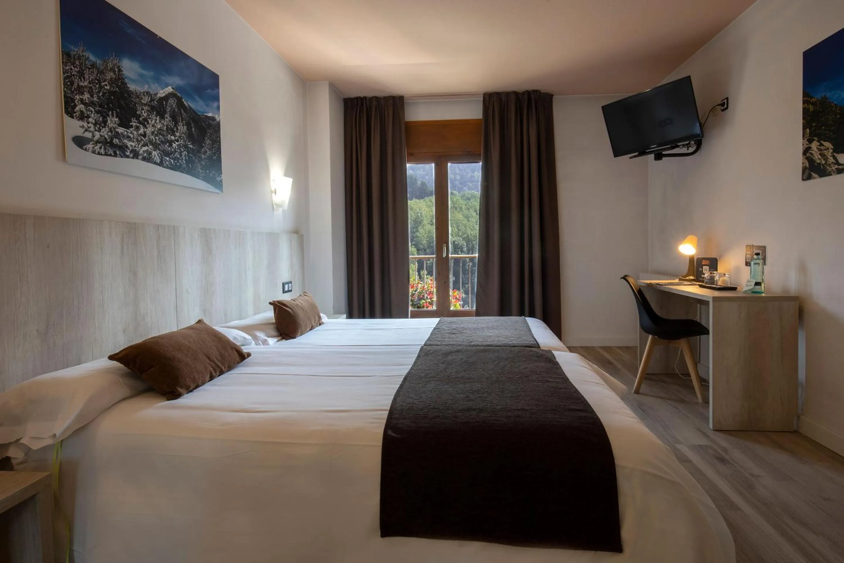 Bed in Hotel Marco Polo by Nexta