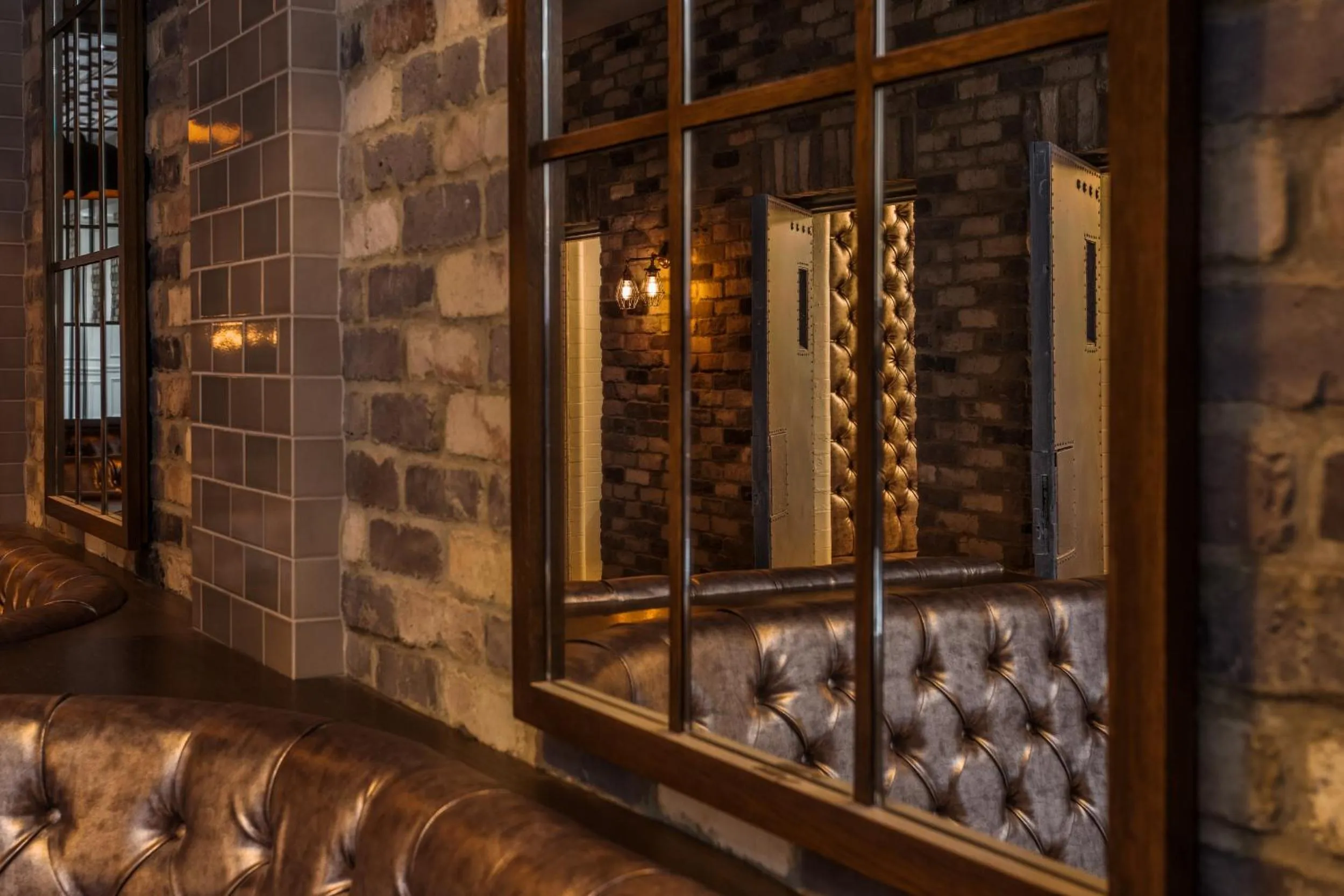 Lounge or bar in Courthouse Hotel Shoreditch