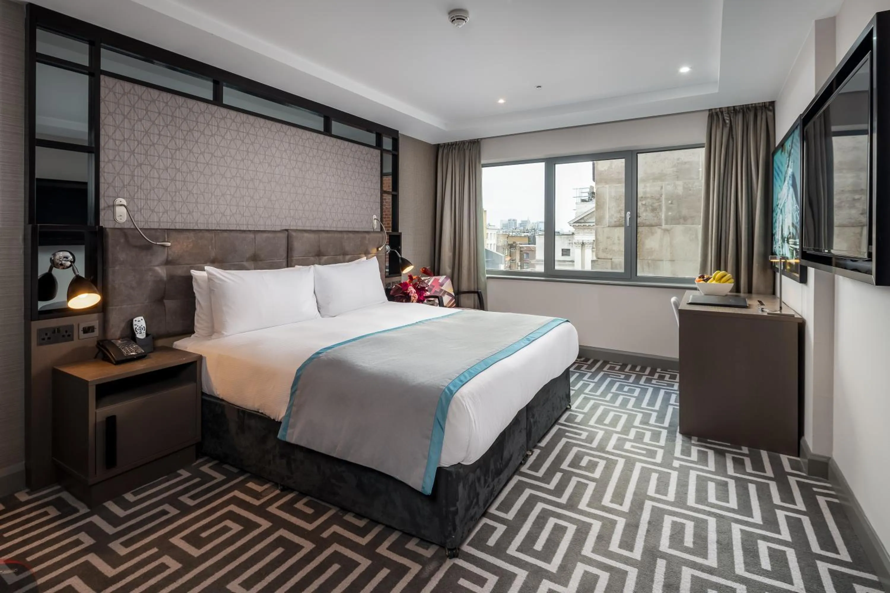 Bedroom, Bed in Courthouse Hotel Shoreditch