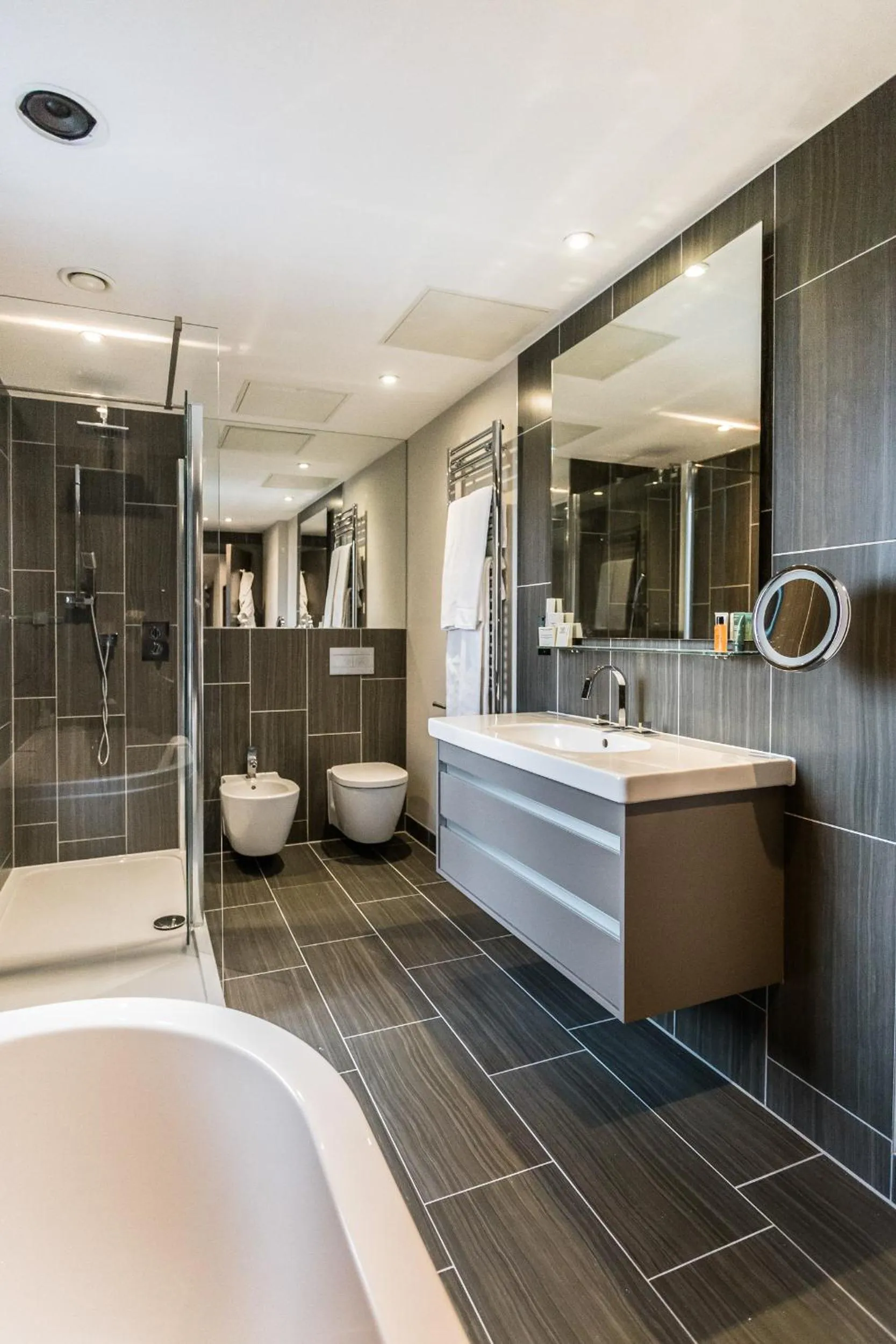 Bathroom in Courthouse Hotel Shoreditch