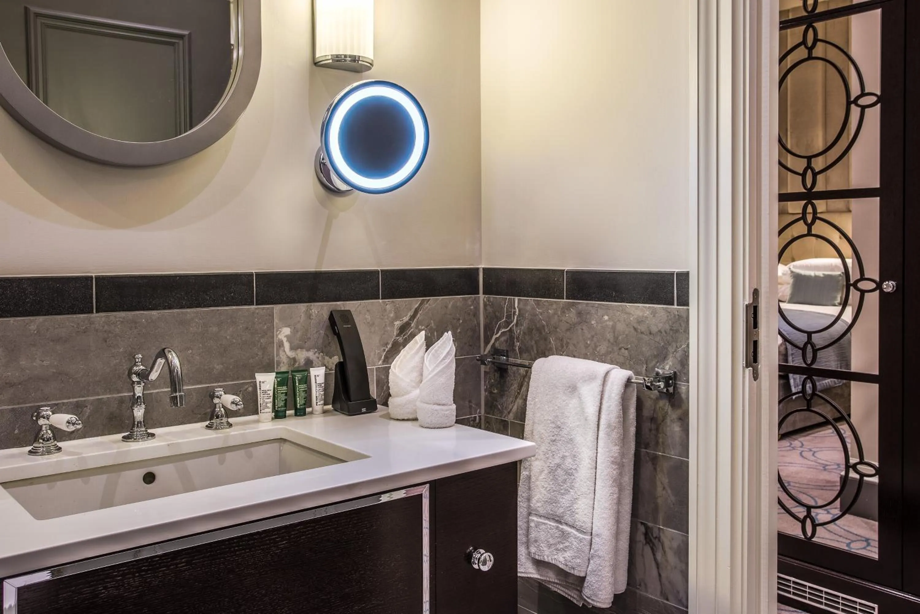 Bathroom in Courthouse Hotel Shoreditch