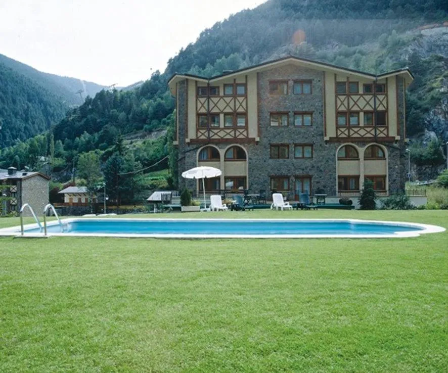 Natural landscape in Hotel Xalet Verdú