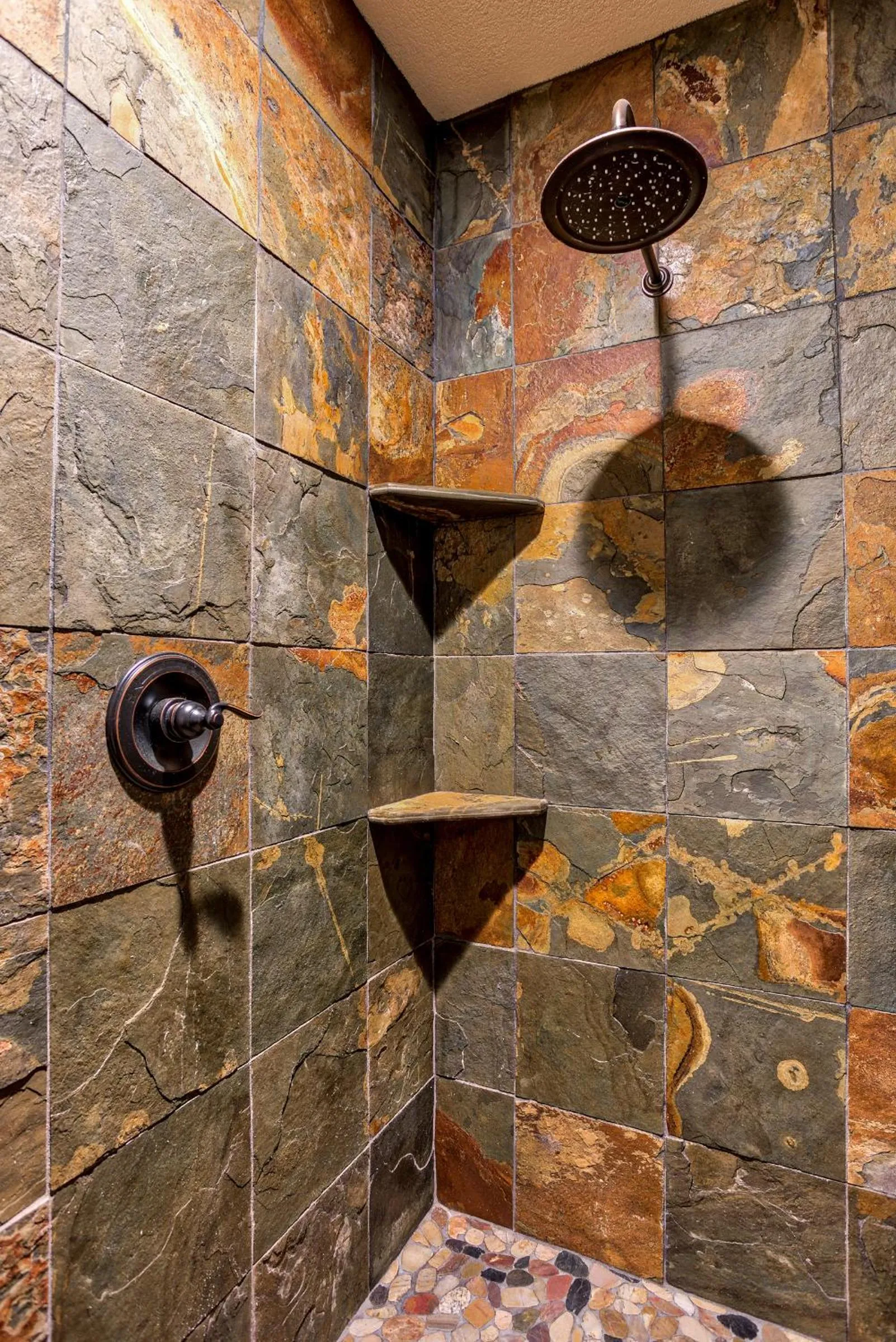 Bathroom in Hope Inn Redding