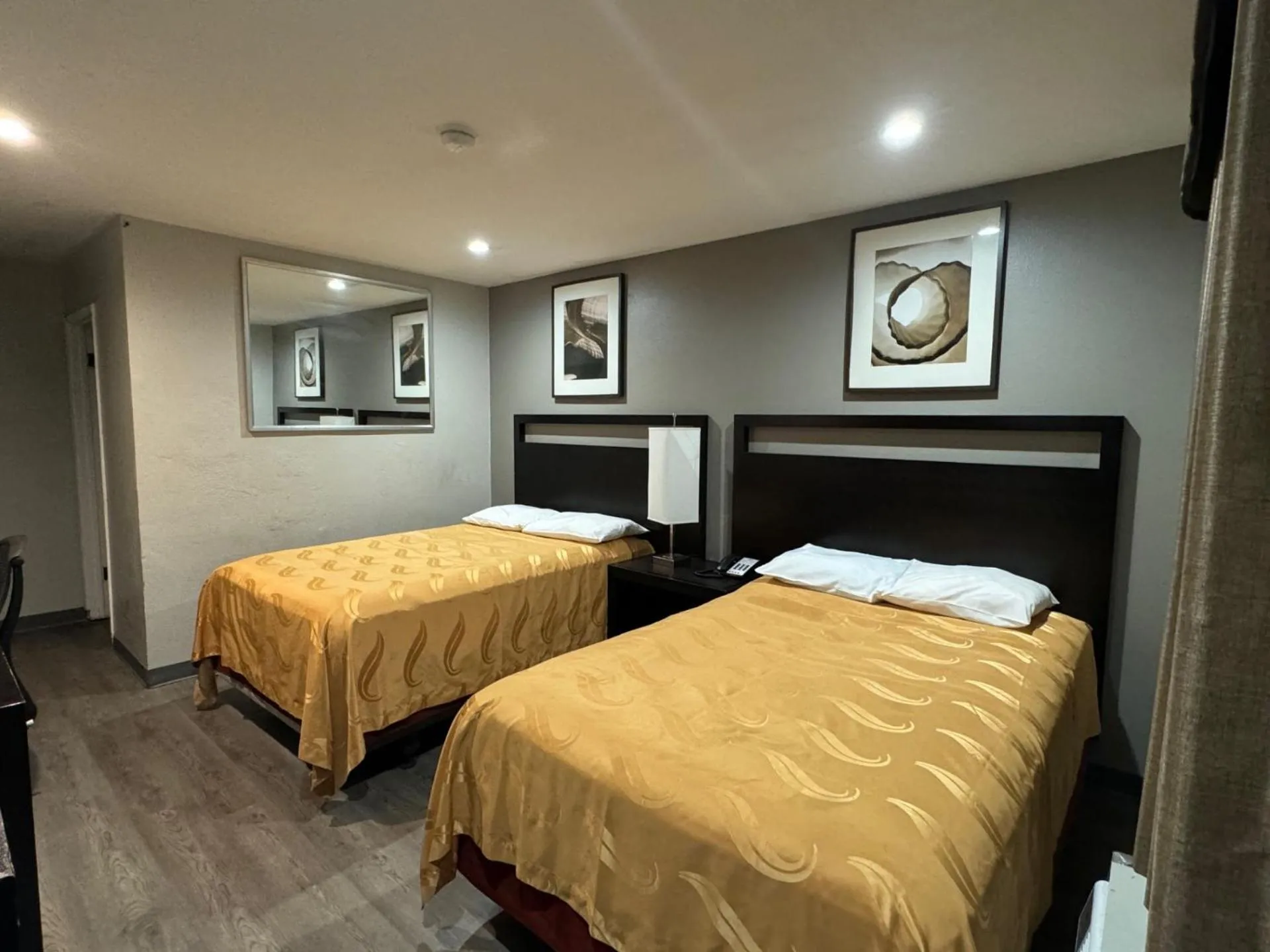 Bed in Rodeway Inn El Cajon - San Diego East