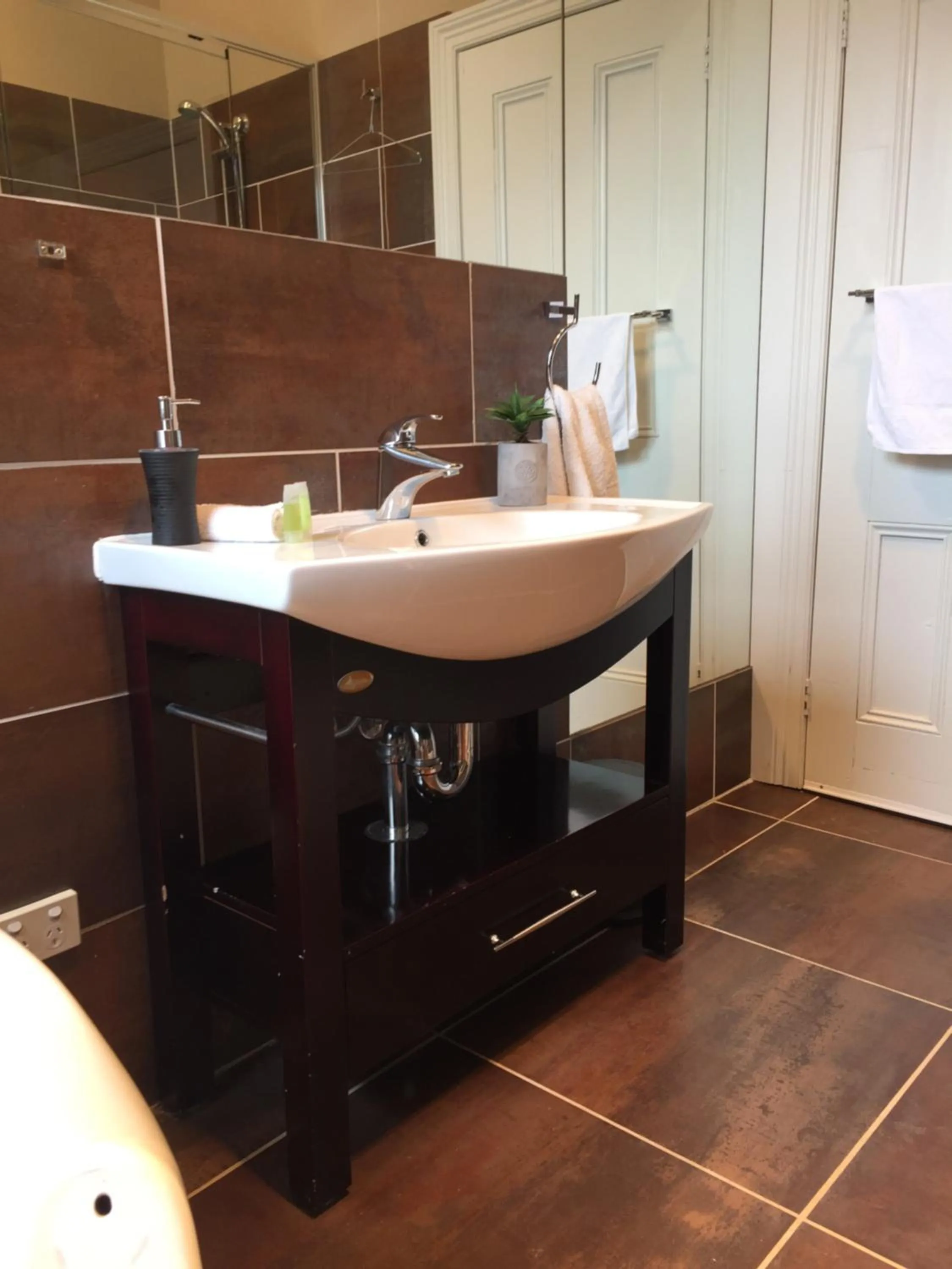 Bathroom in Little River Bed and Breakfast