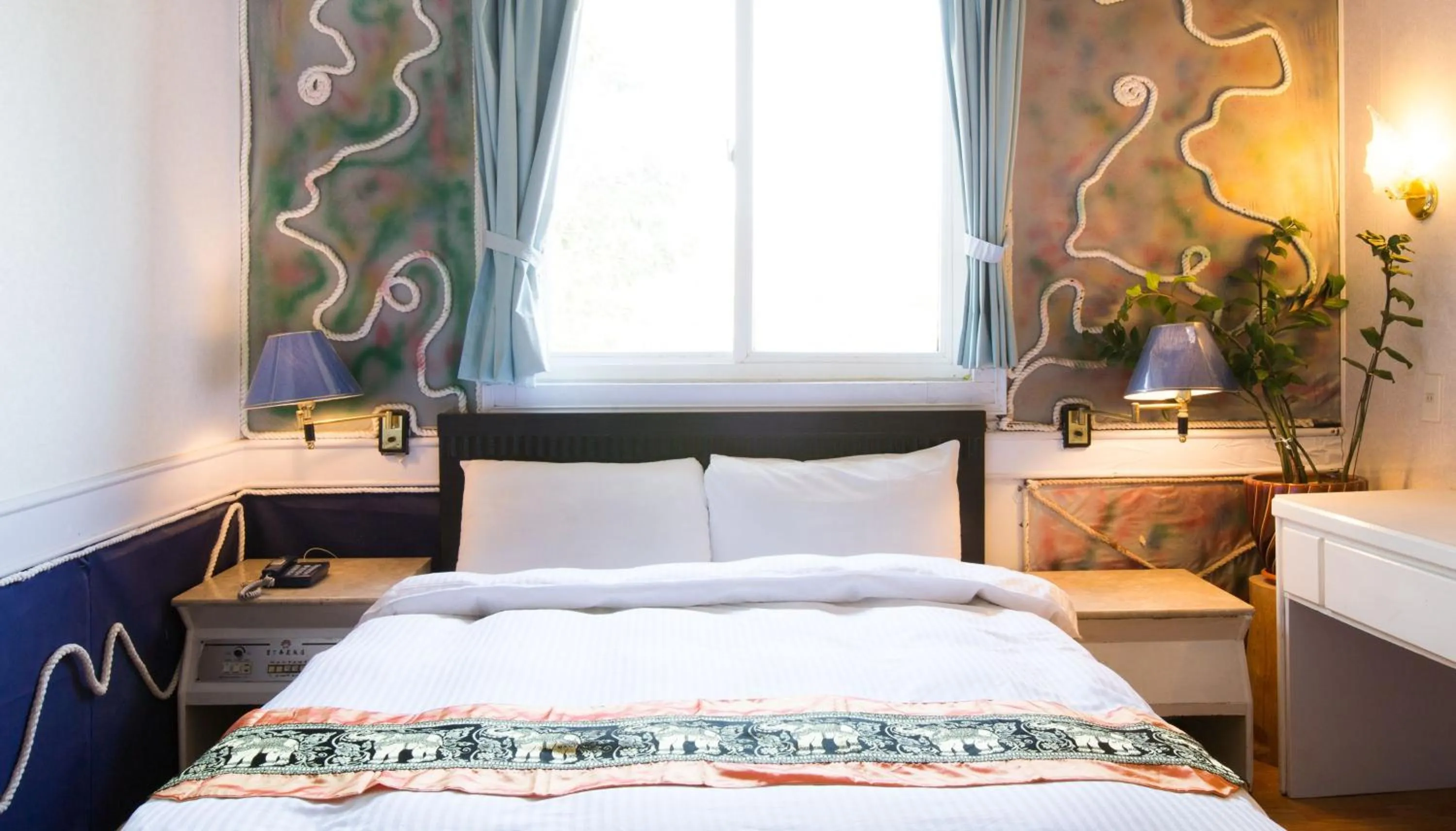 bunk bed, Bed in Dajenshan Hotel