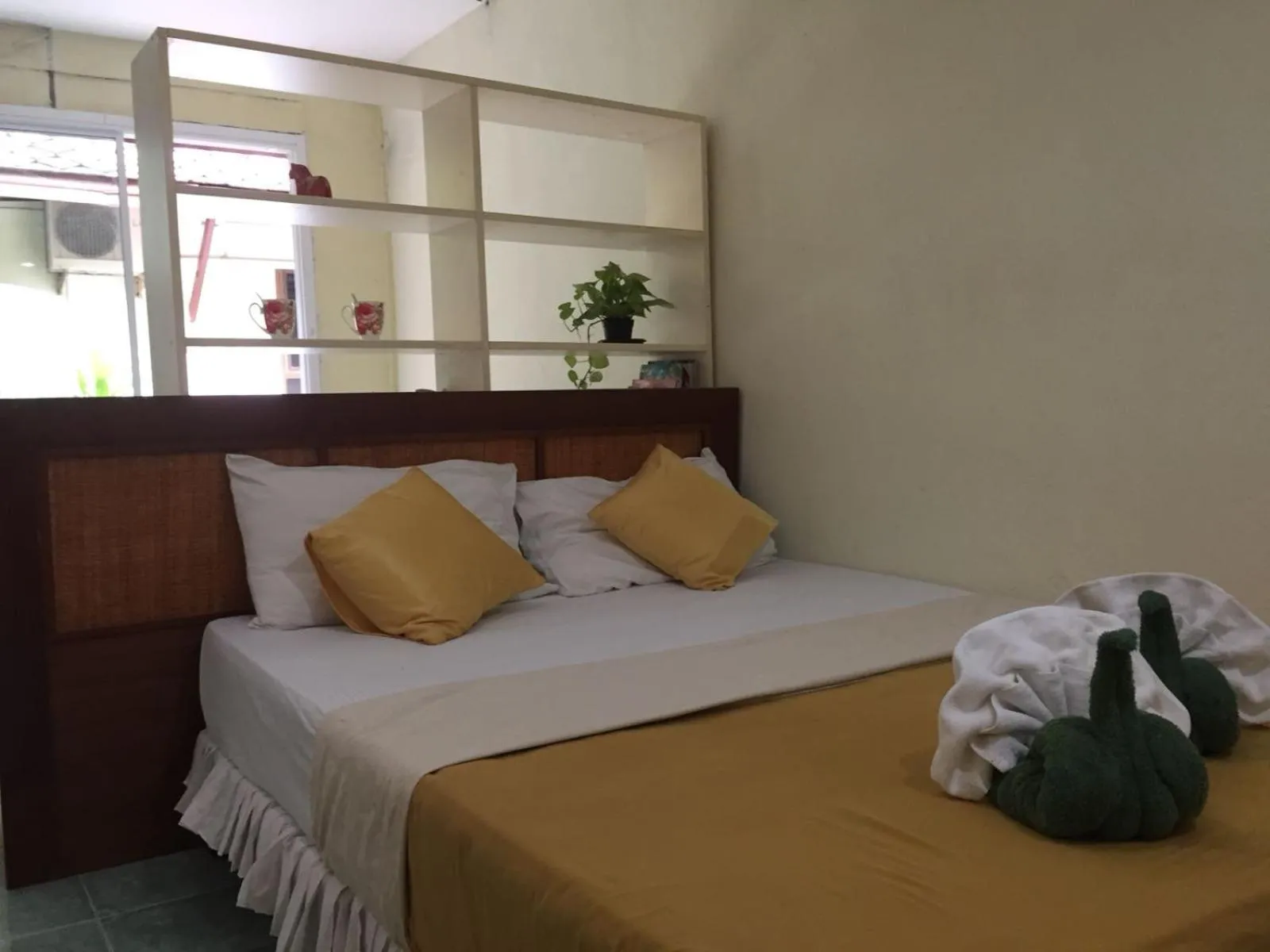 Bed in Lanta Complex