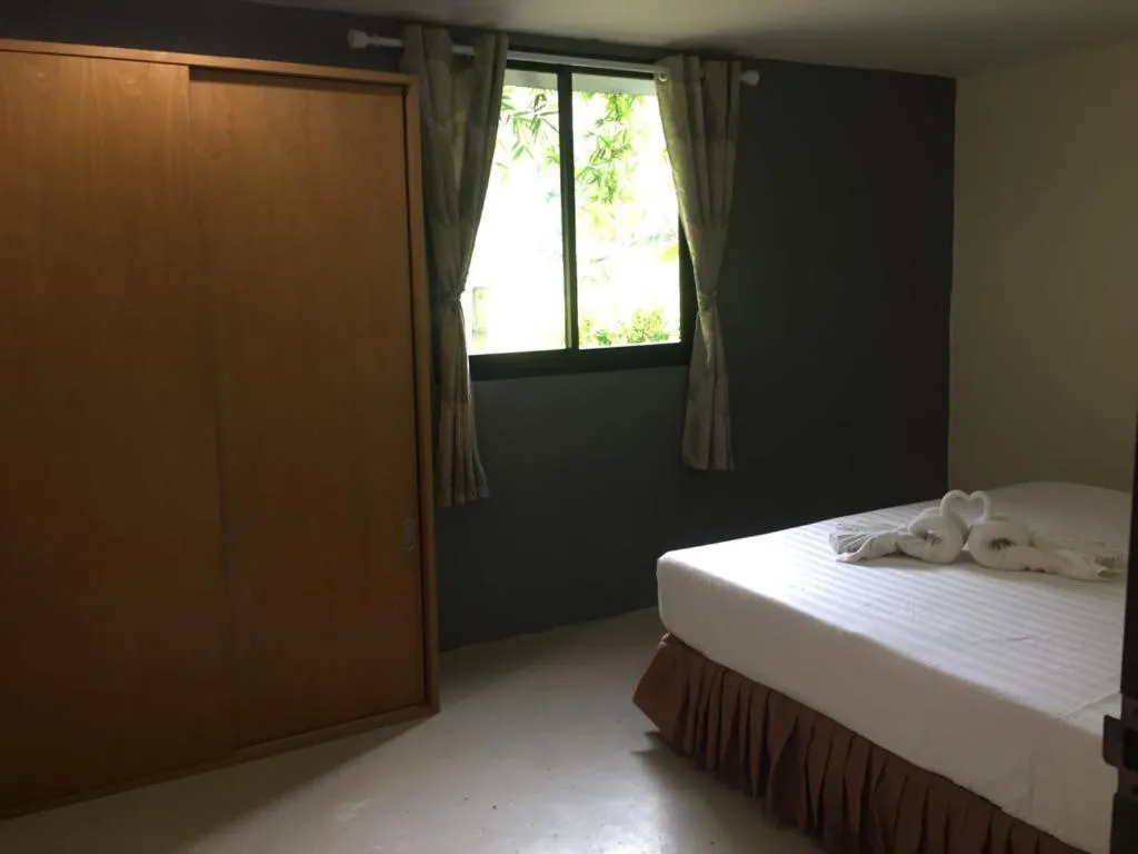 Bed in Lanta Complex
