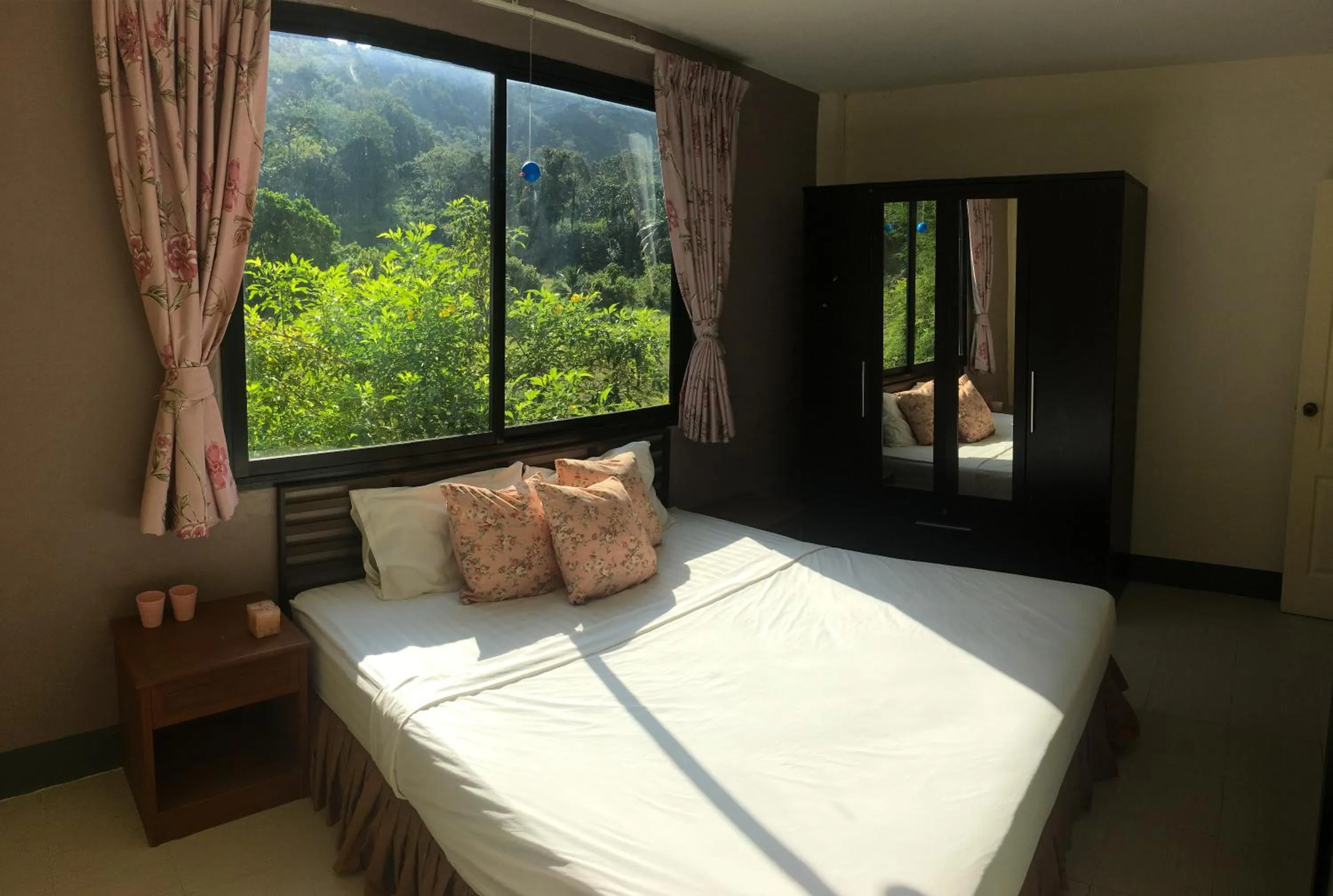 Bed in Lanta Complex