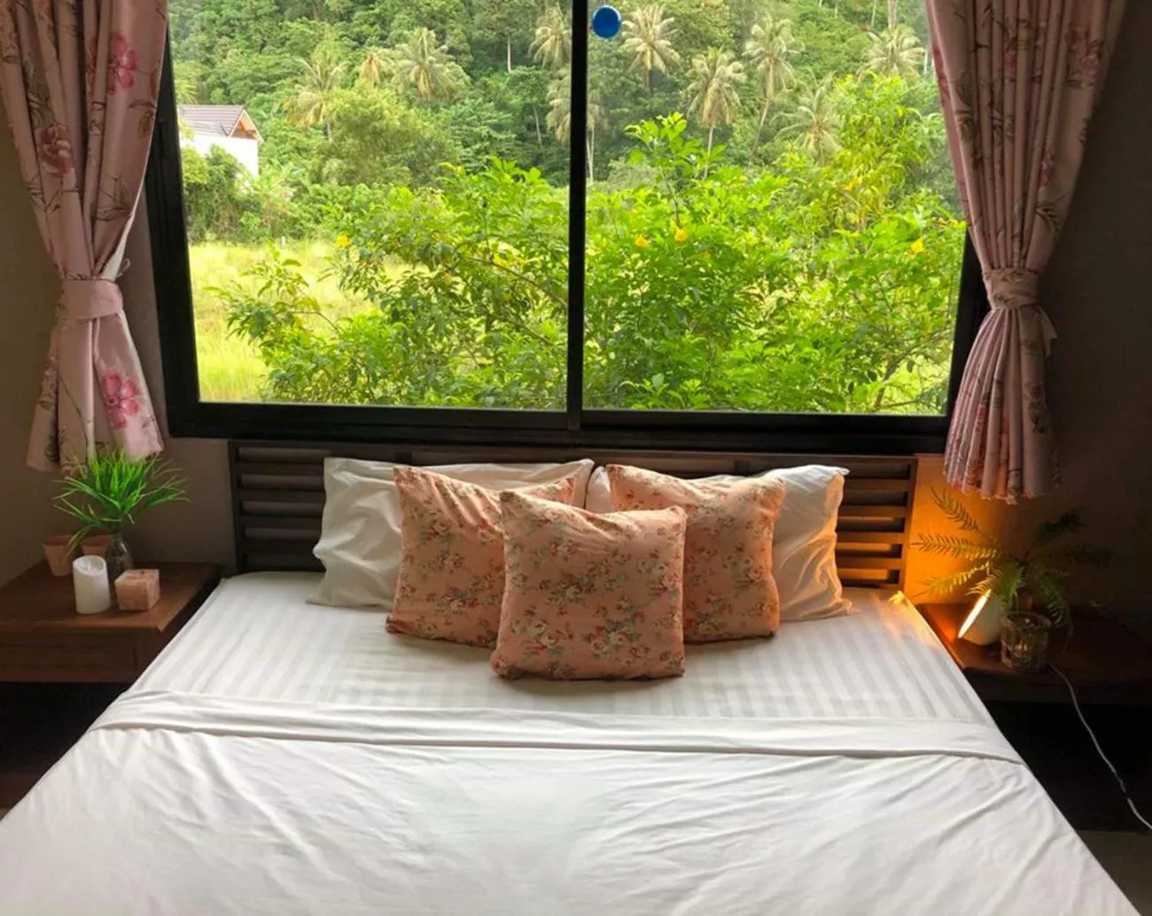 Bed in Lanta Complex