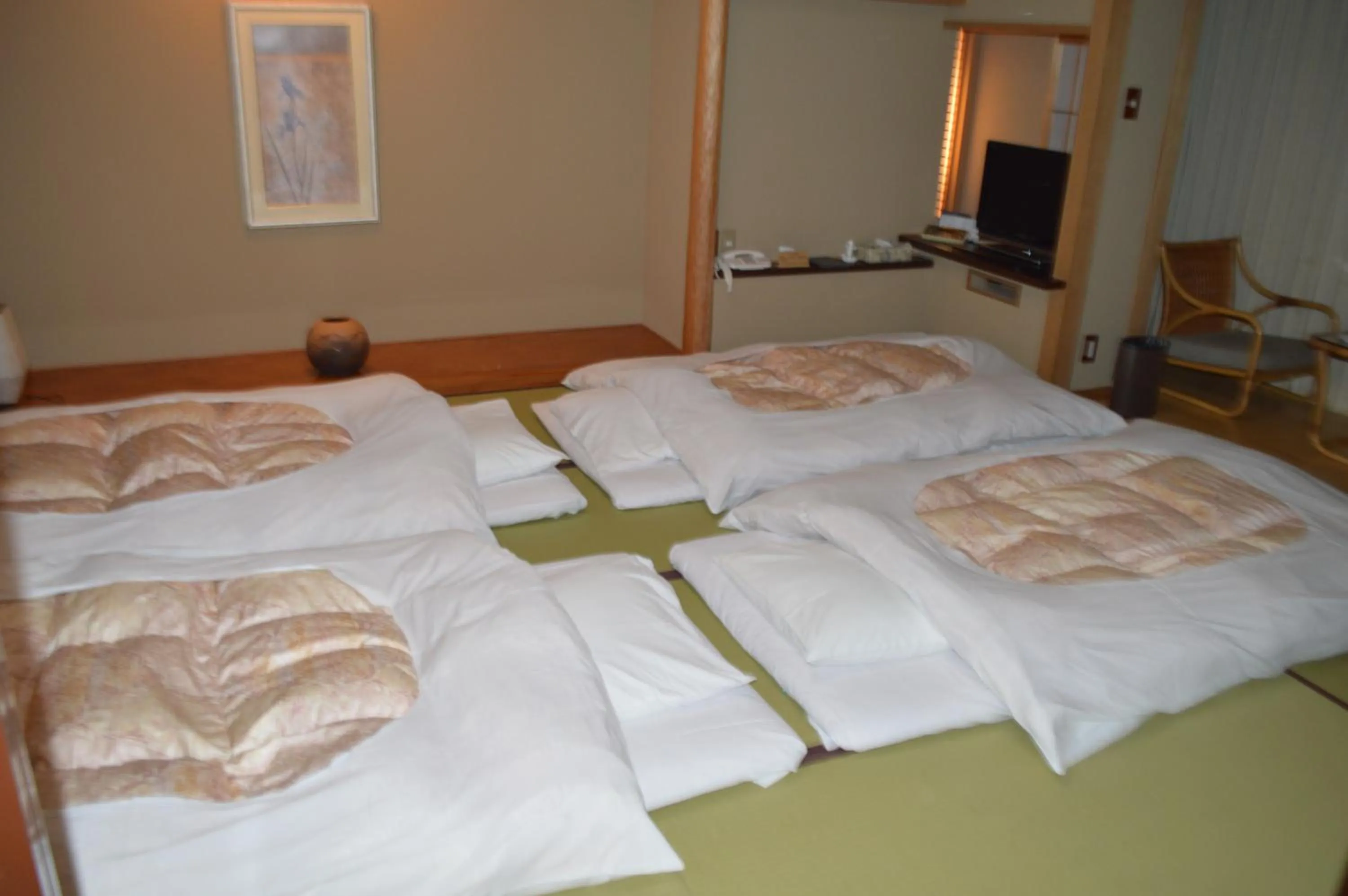 Bedroom, Bed in Aeria Tohno