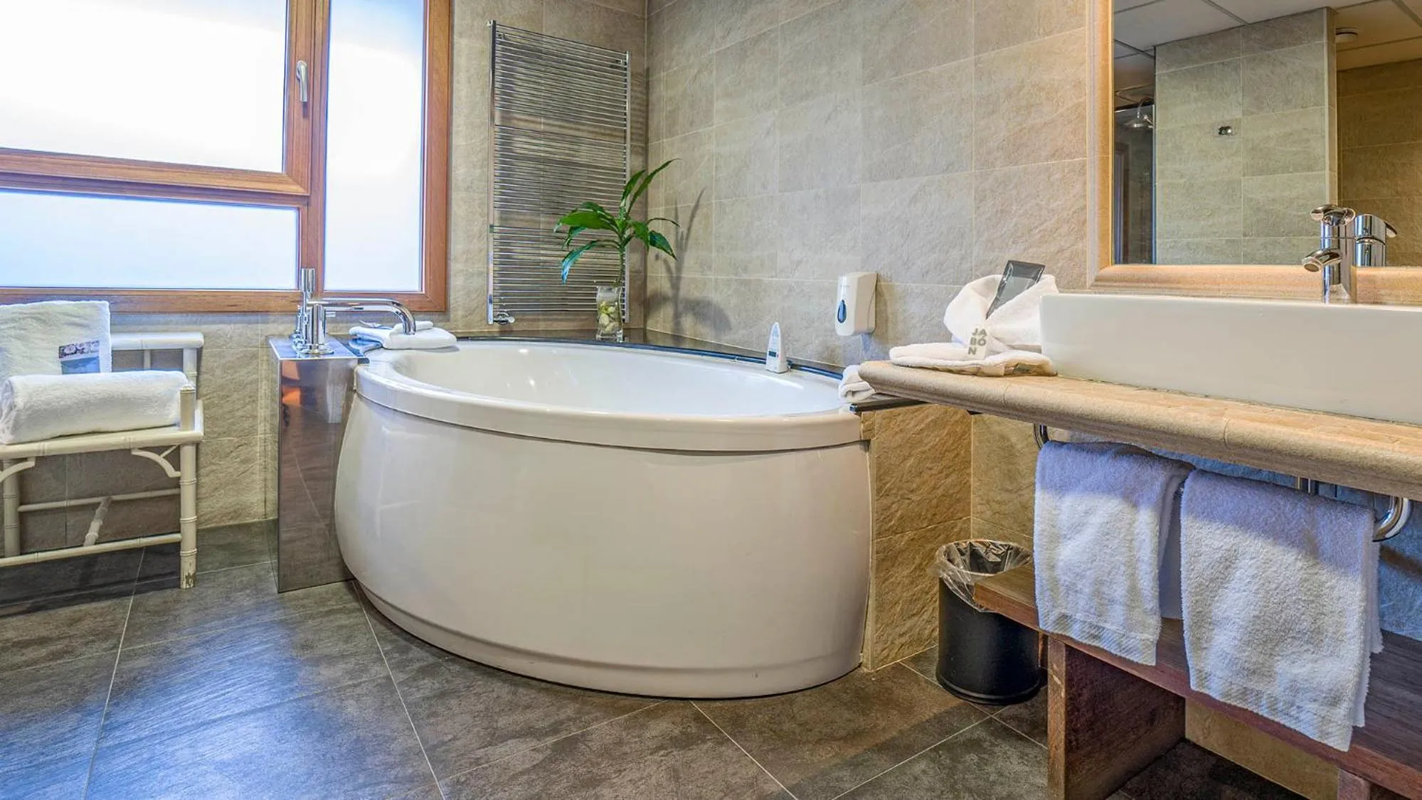 Bath in Roc Blanc Hotel & Spa